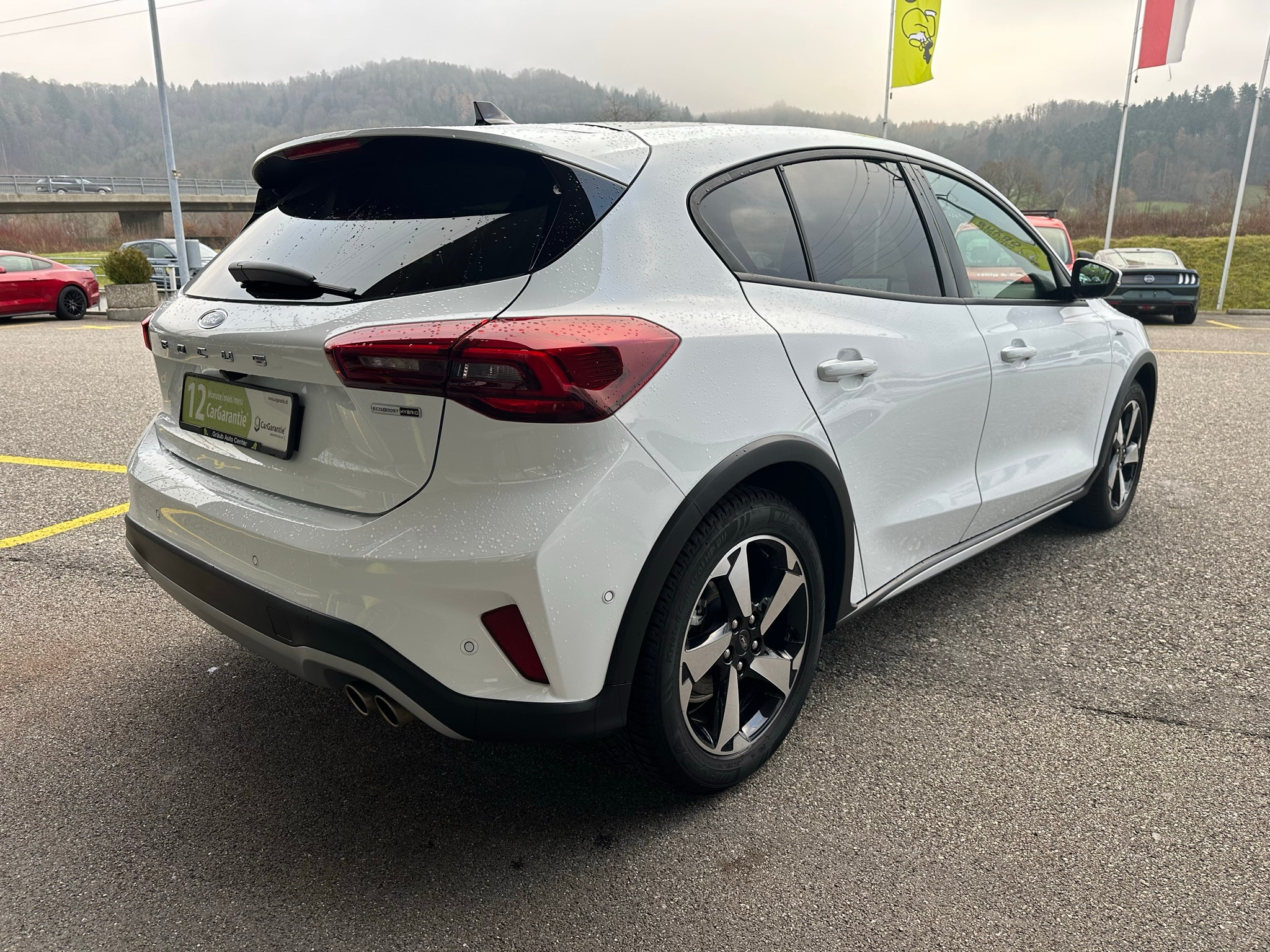 listing desktop thumbnail image 5