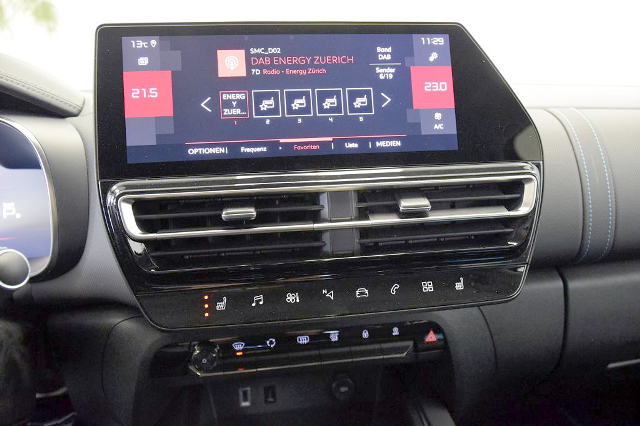 listing desktop thumbnail image 9