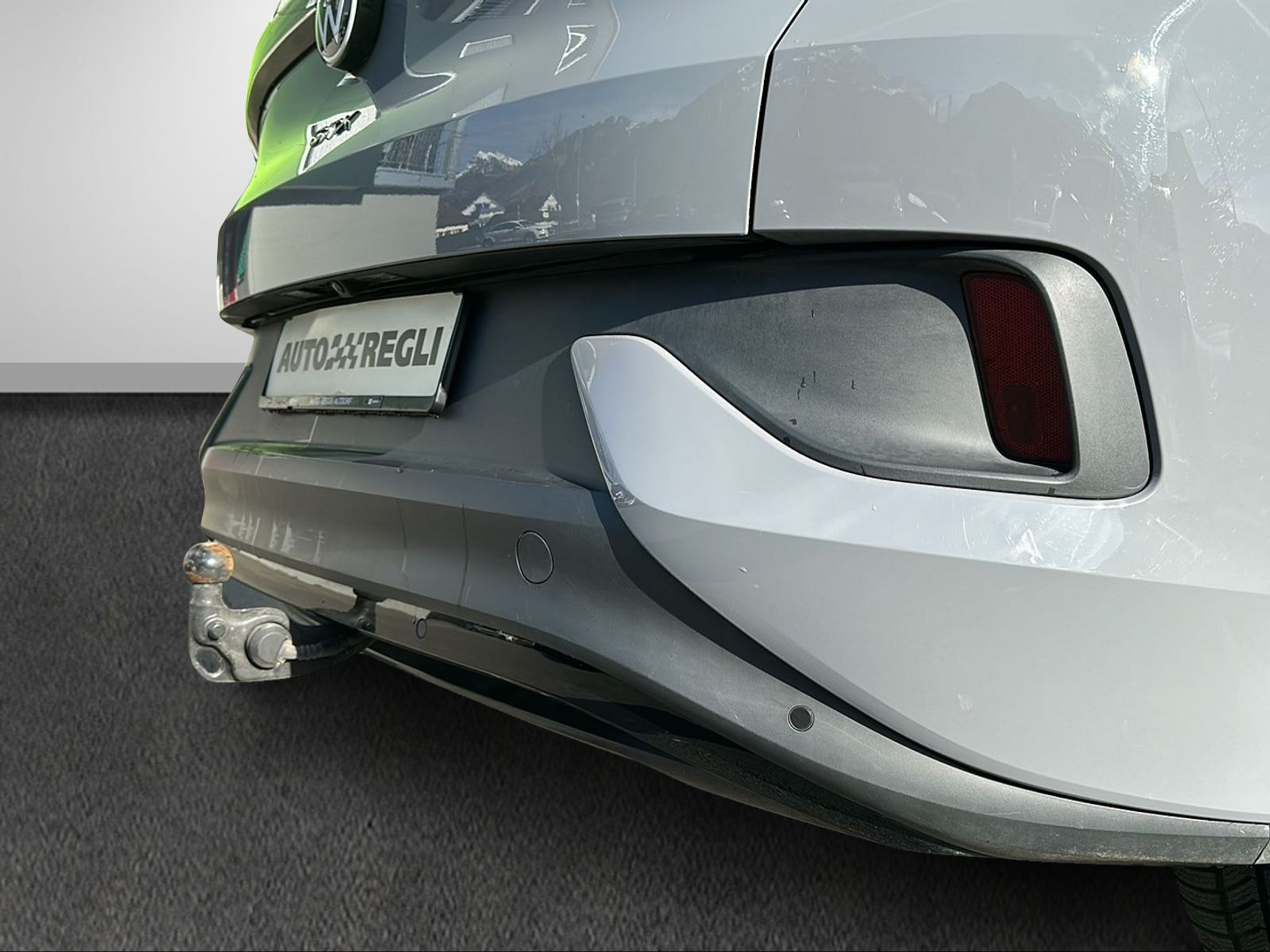 listing desktop thumbnail image 29