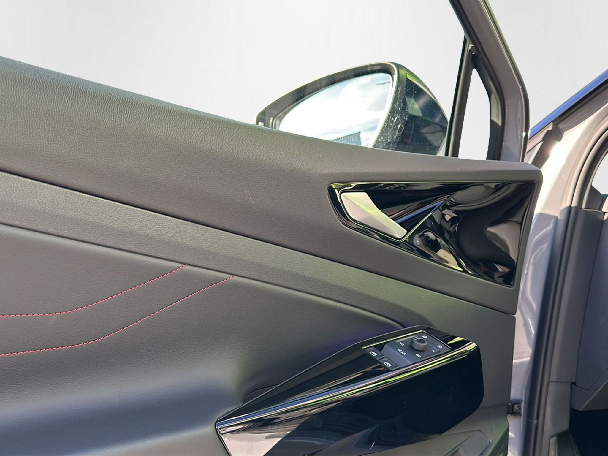 listing desktop thumbnail image 21