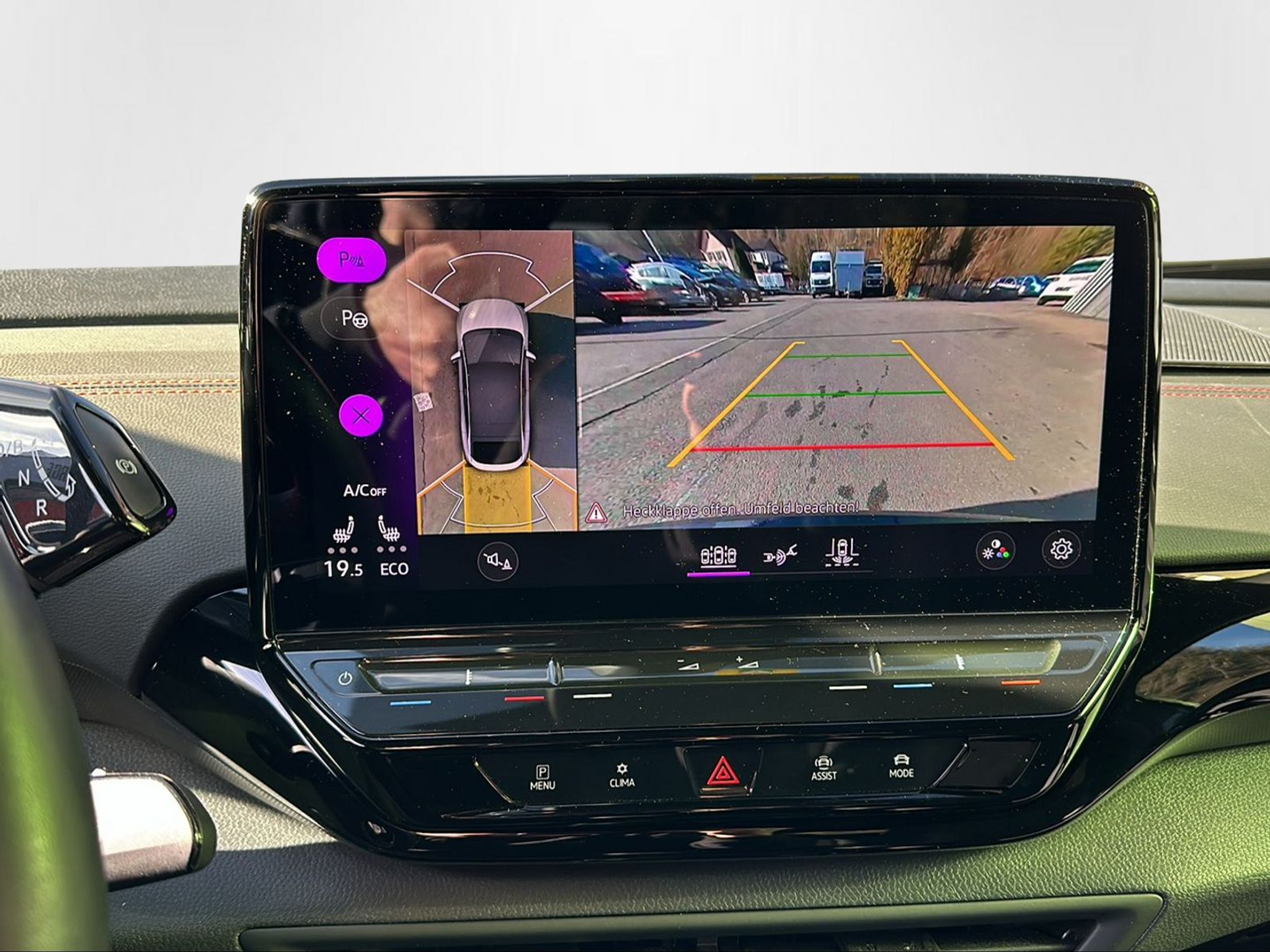 listing desktop thumbnail image 7