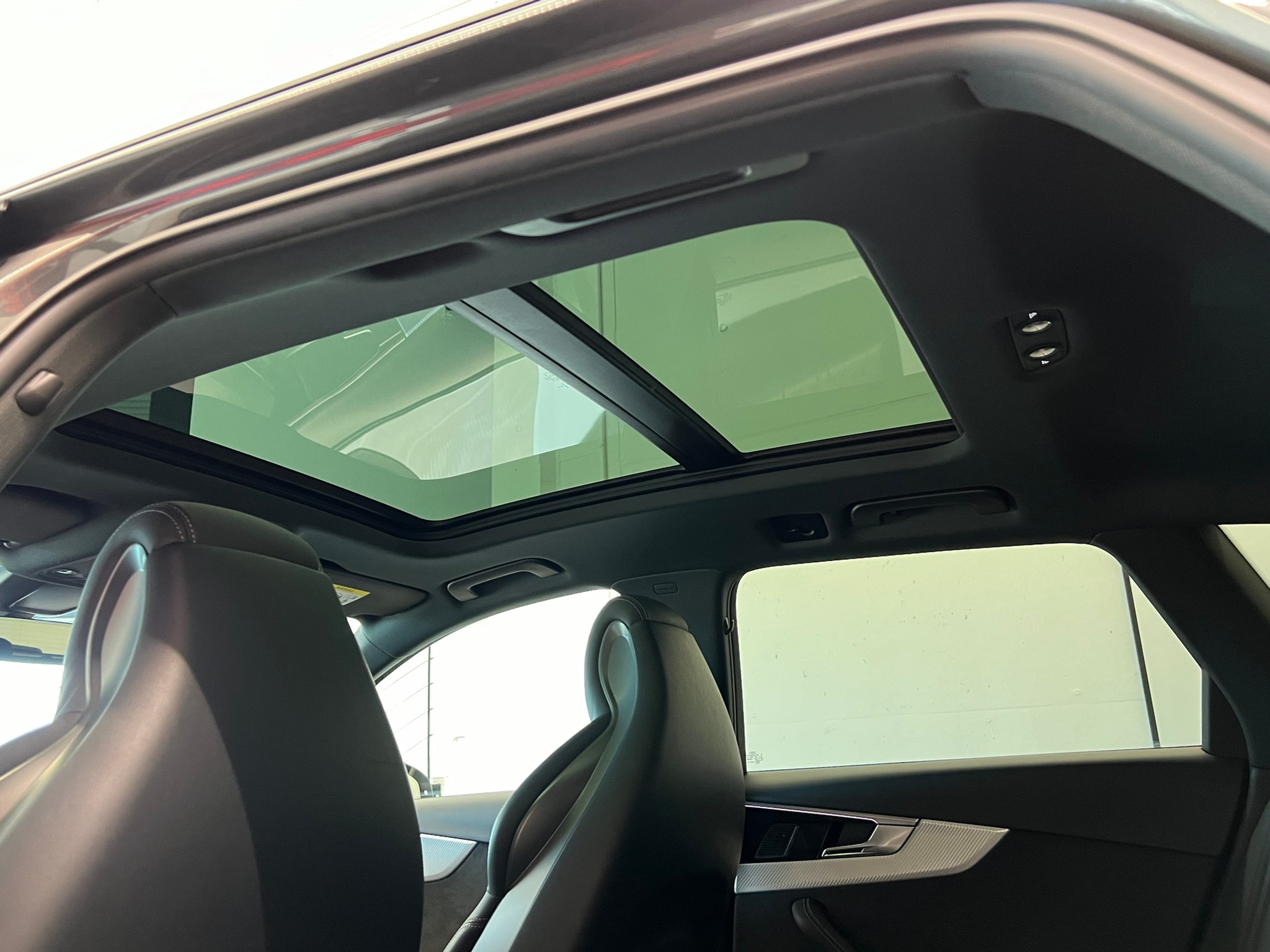 listing desktop thumbnail image 20