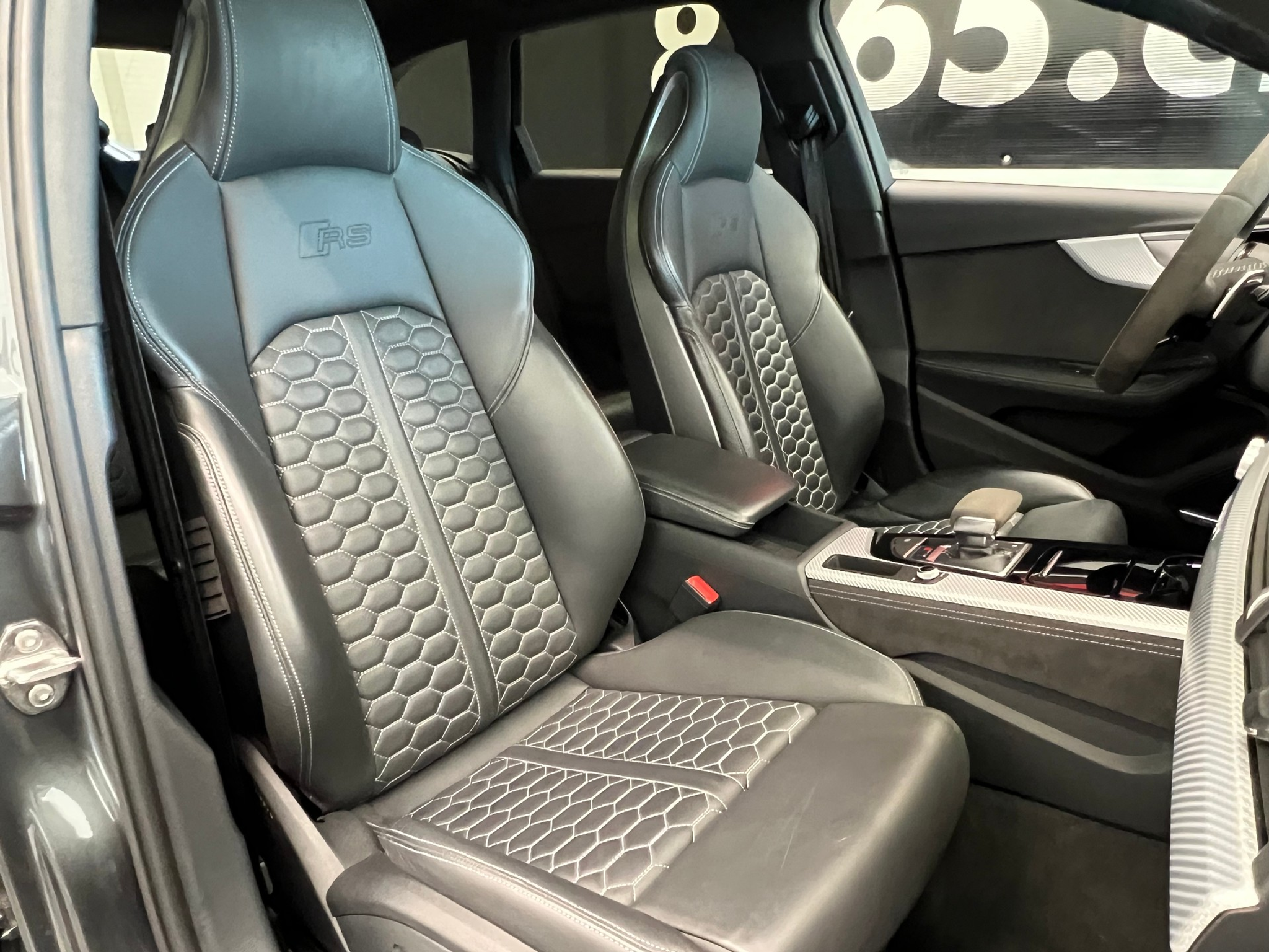 listing desktop thumbnail image 25