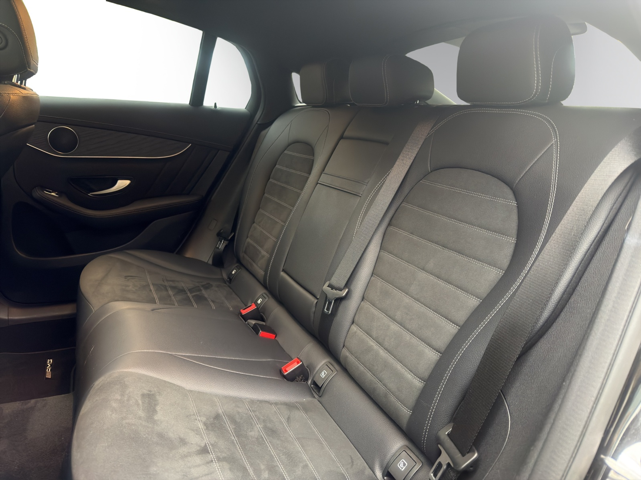 listing desktop thumbnail image 9