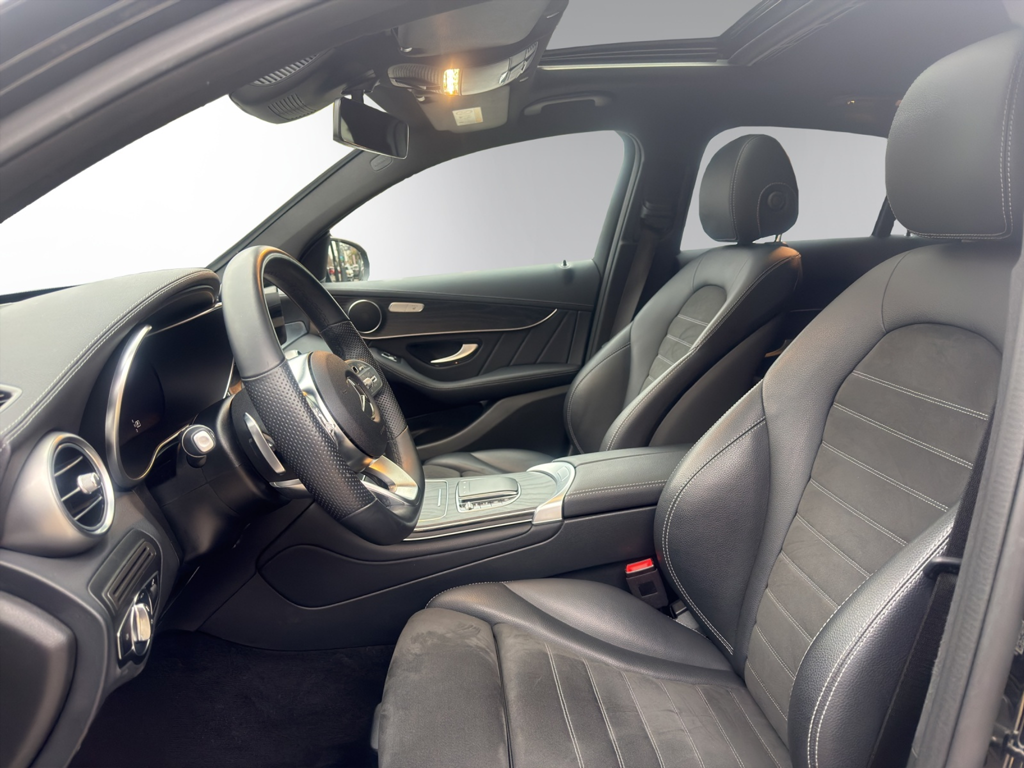 listing desktop thumbnail image 8