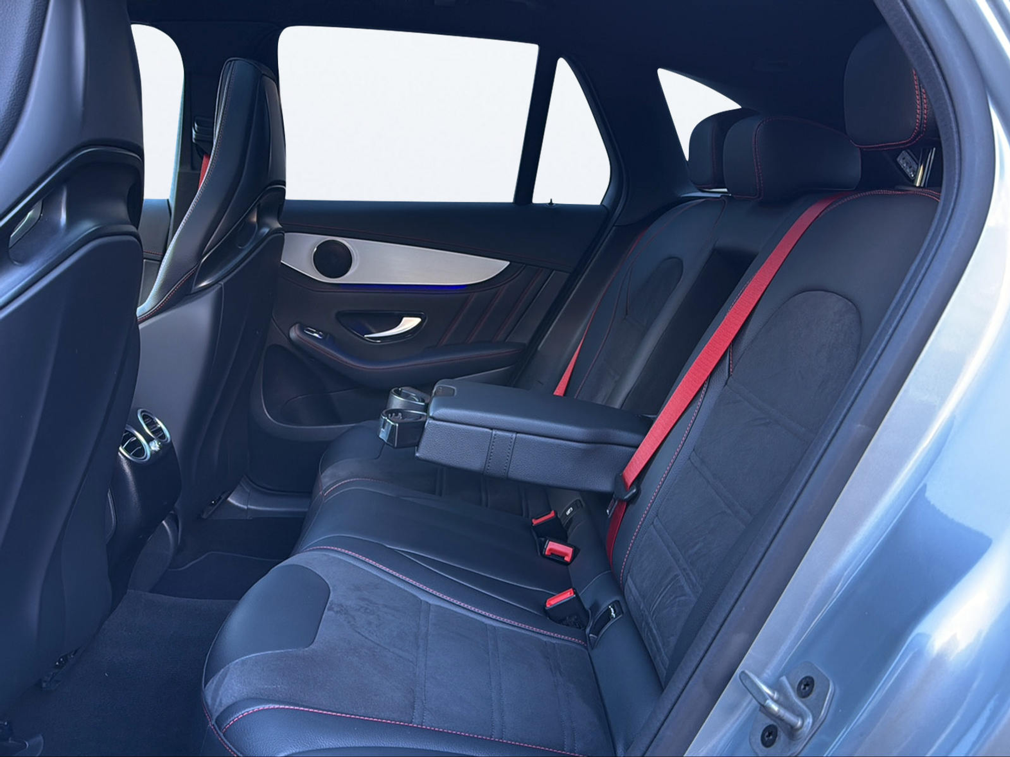 listing desktop thumbnail image 12