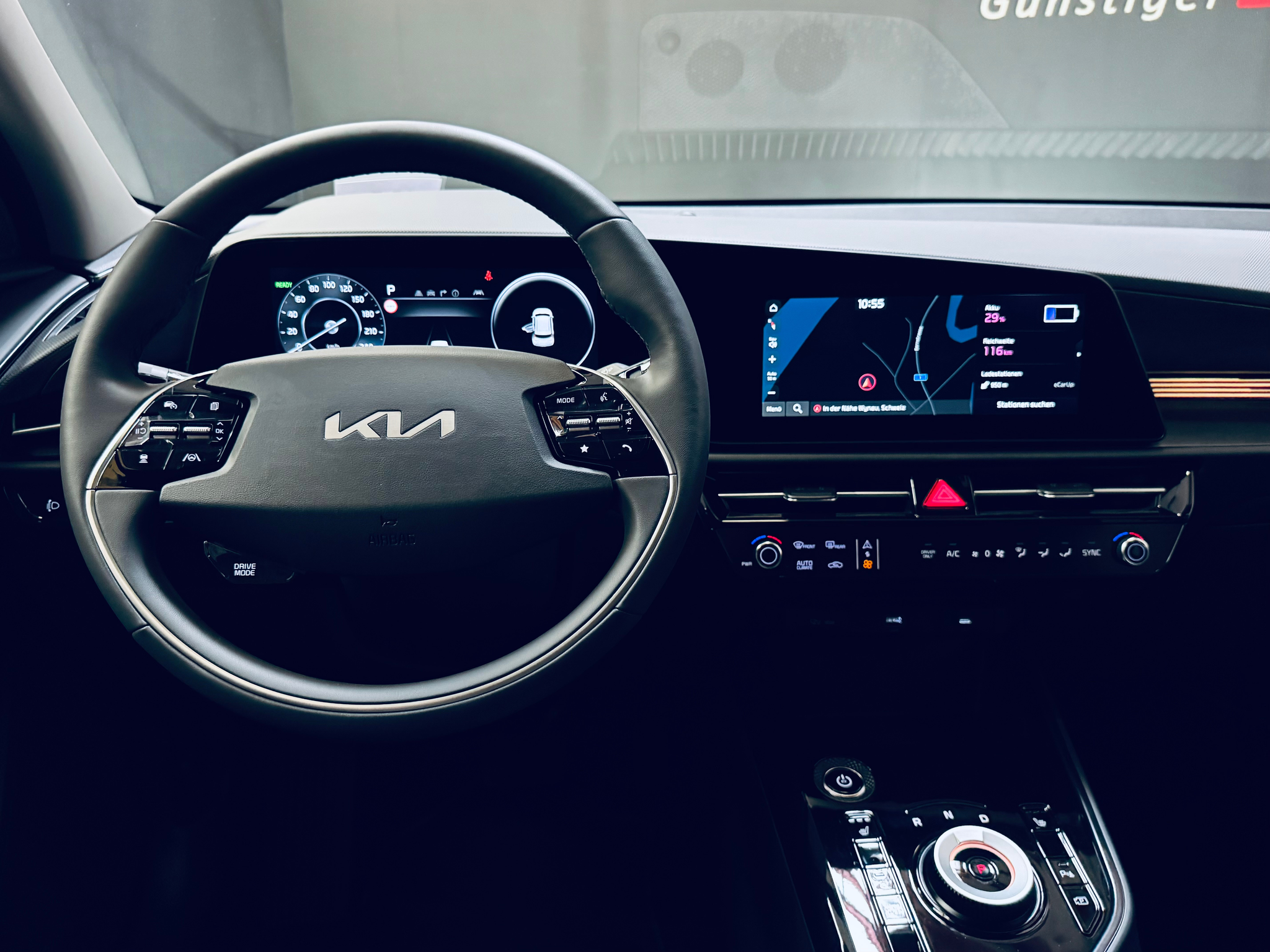 listing desktop thumbnail image 15