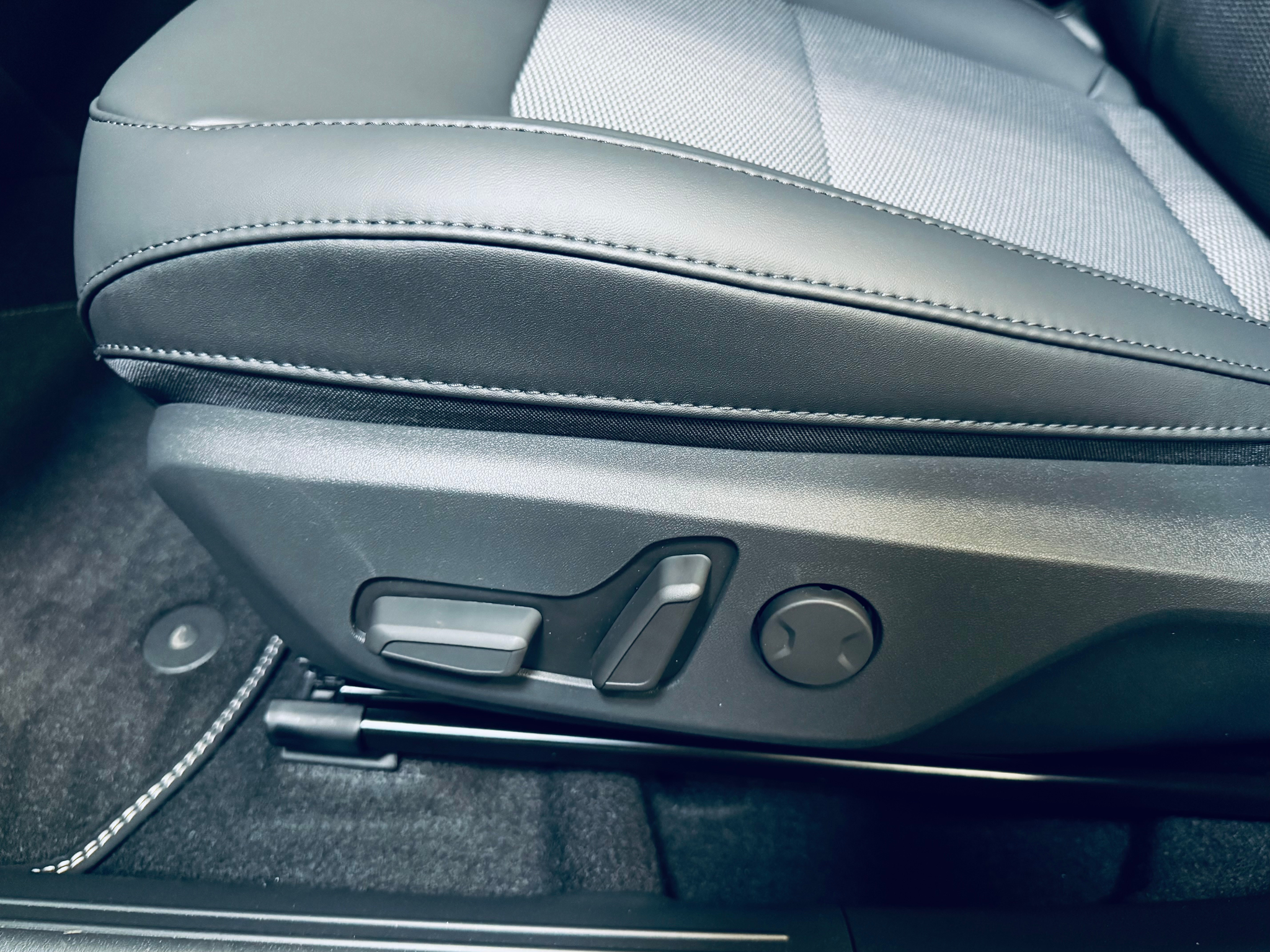 listing desktop thumbnail image 17