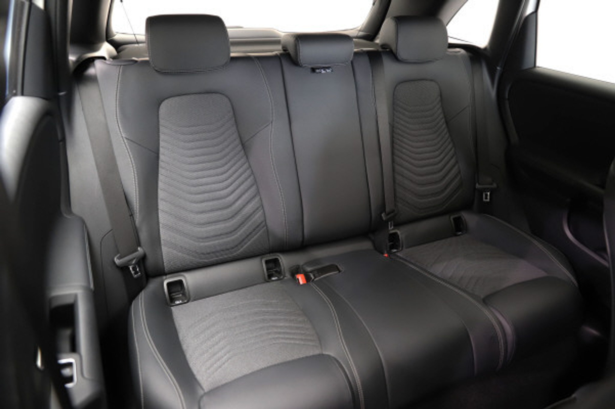 listing desktop thumbnail image 10