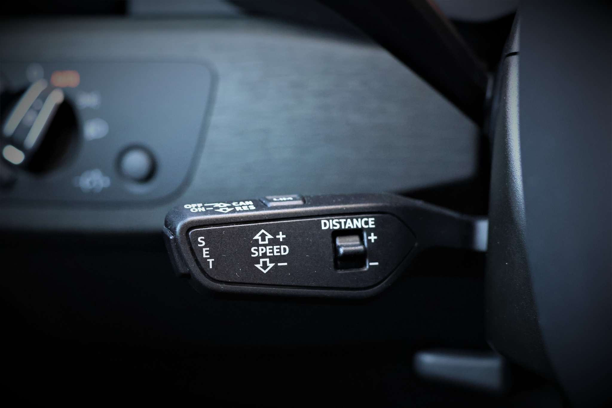 listing desktop thumbnail image 25