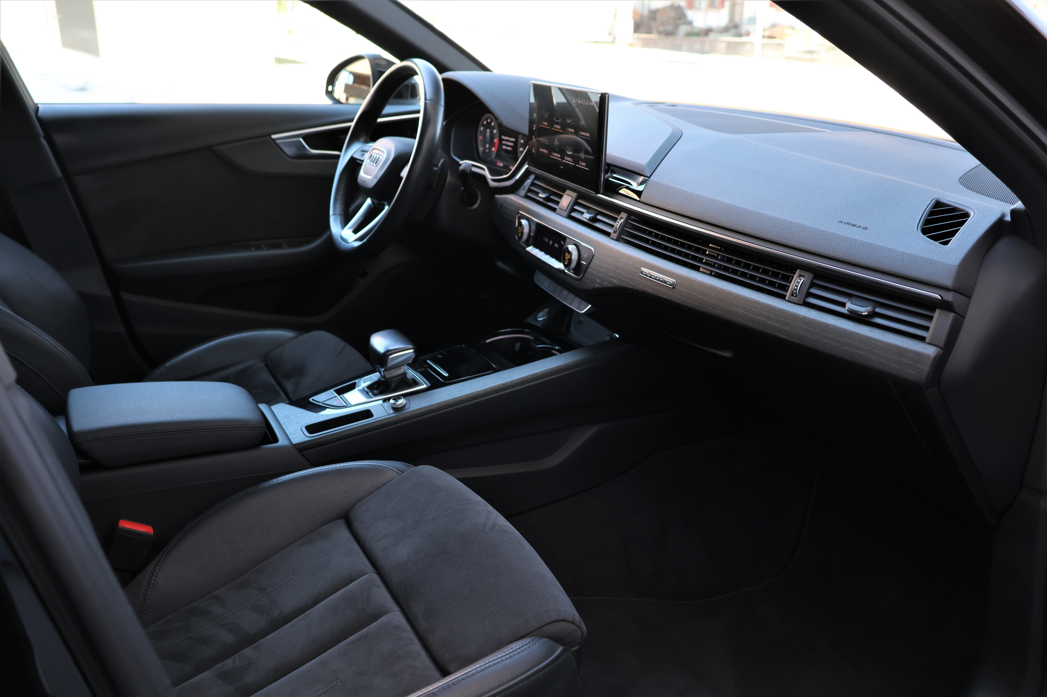 listing desktop thumbnail image 15