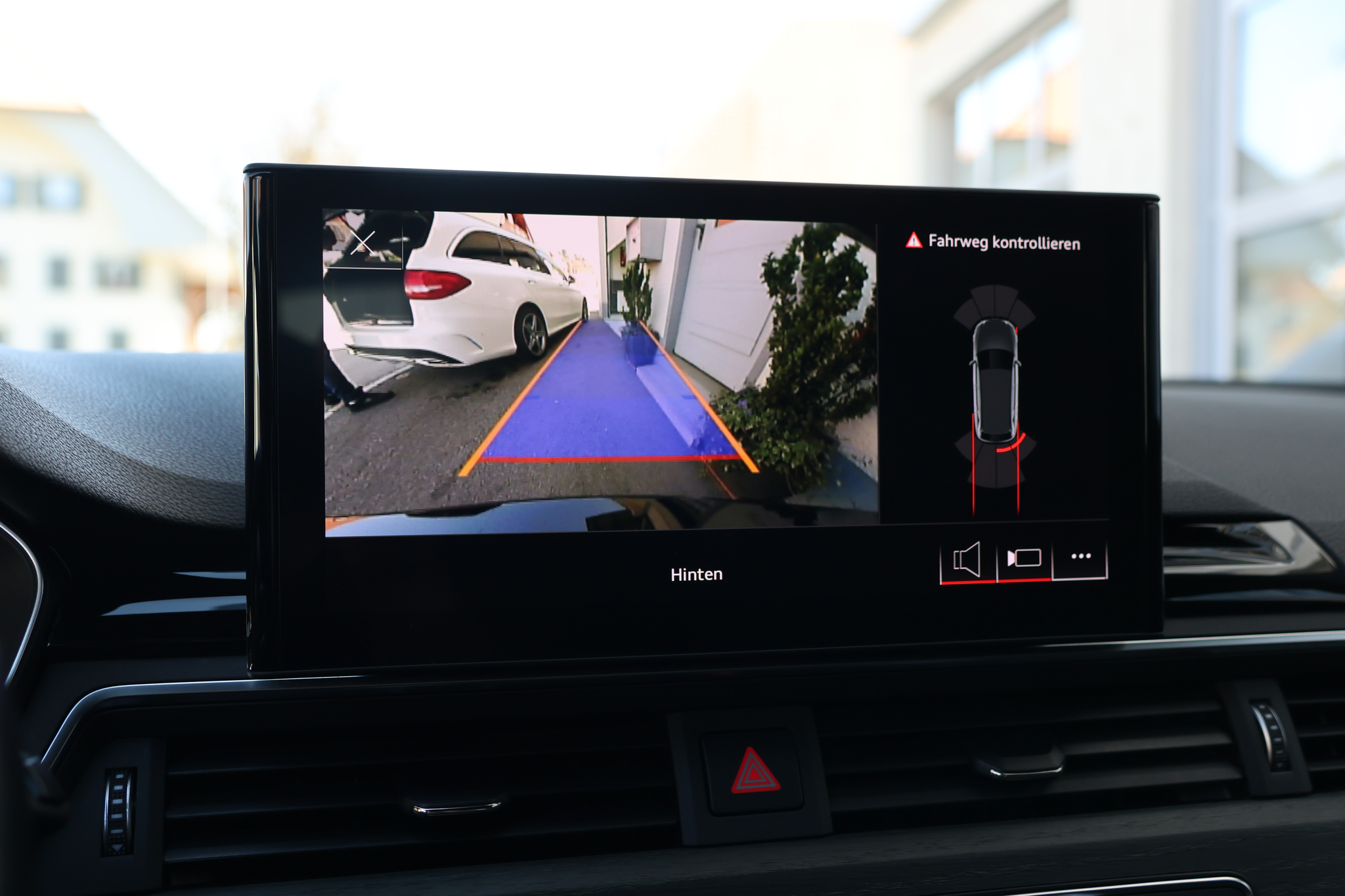 listing desktop thumbnail image 18