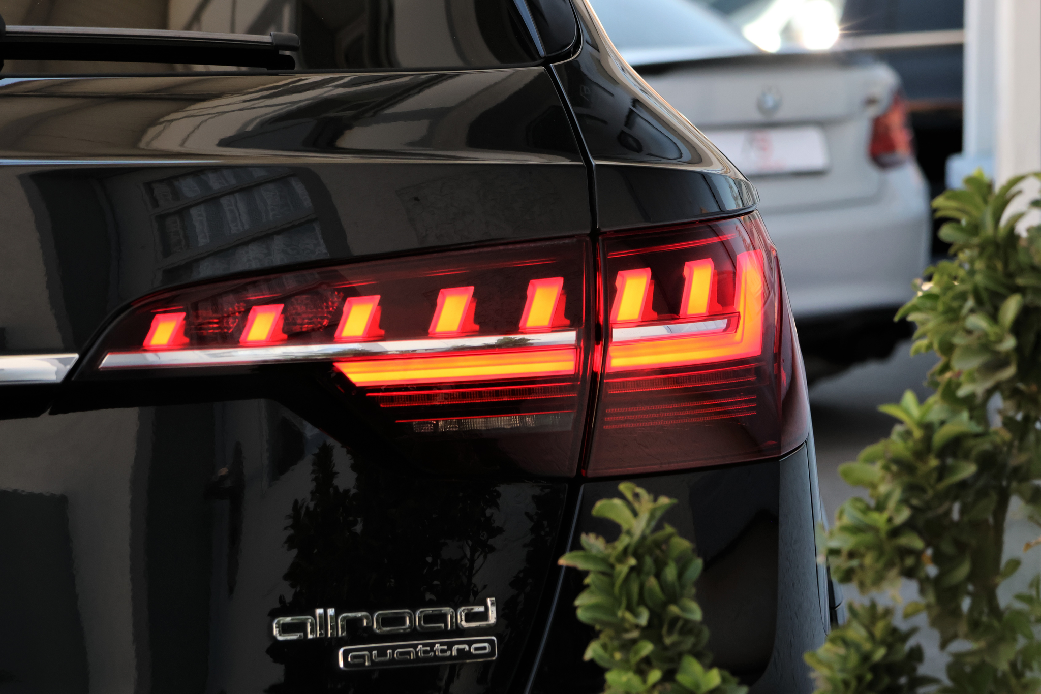 listing desktop thumbnail image 5