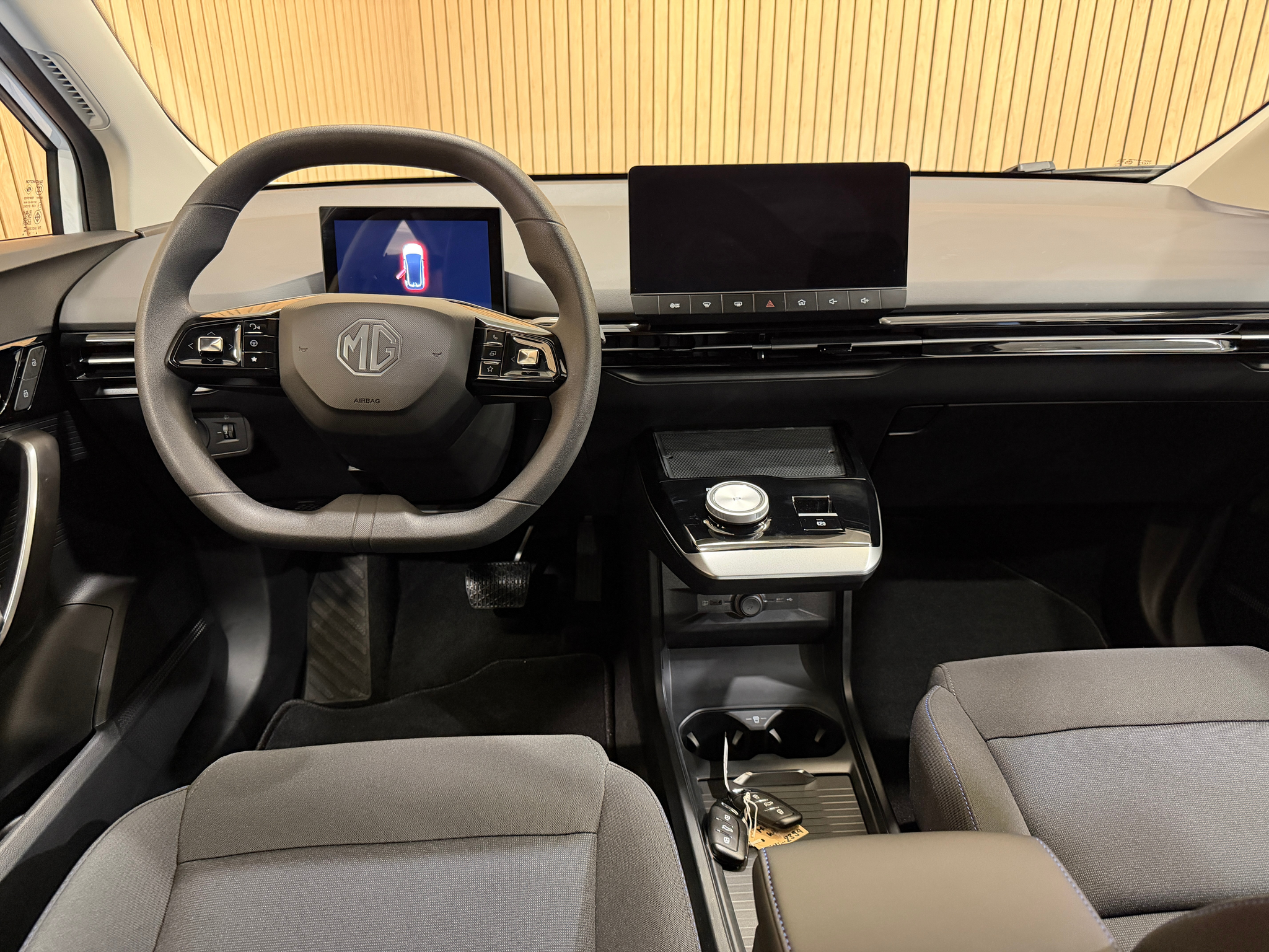 listing desktop thumbnail image 6