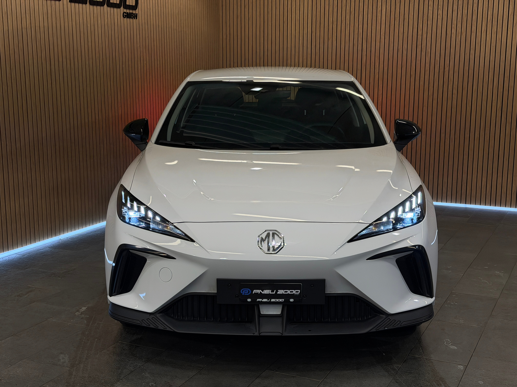 listing desktop thumbnail image 1