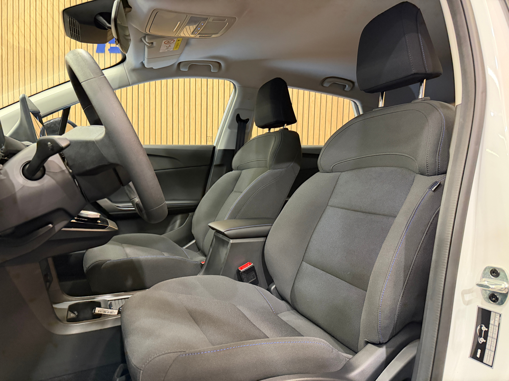 listing desktop thumbnail image 7