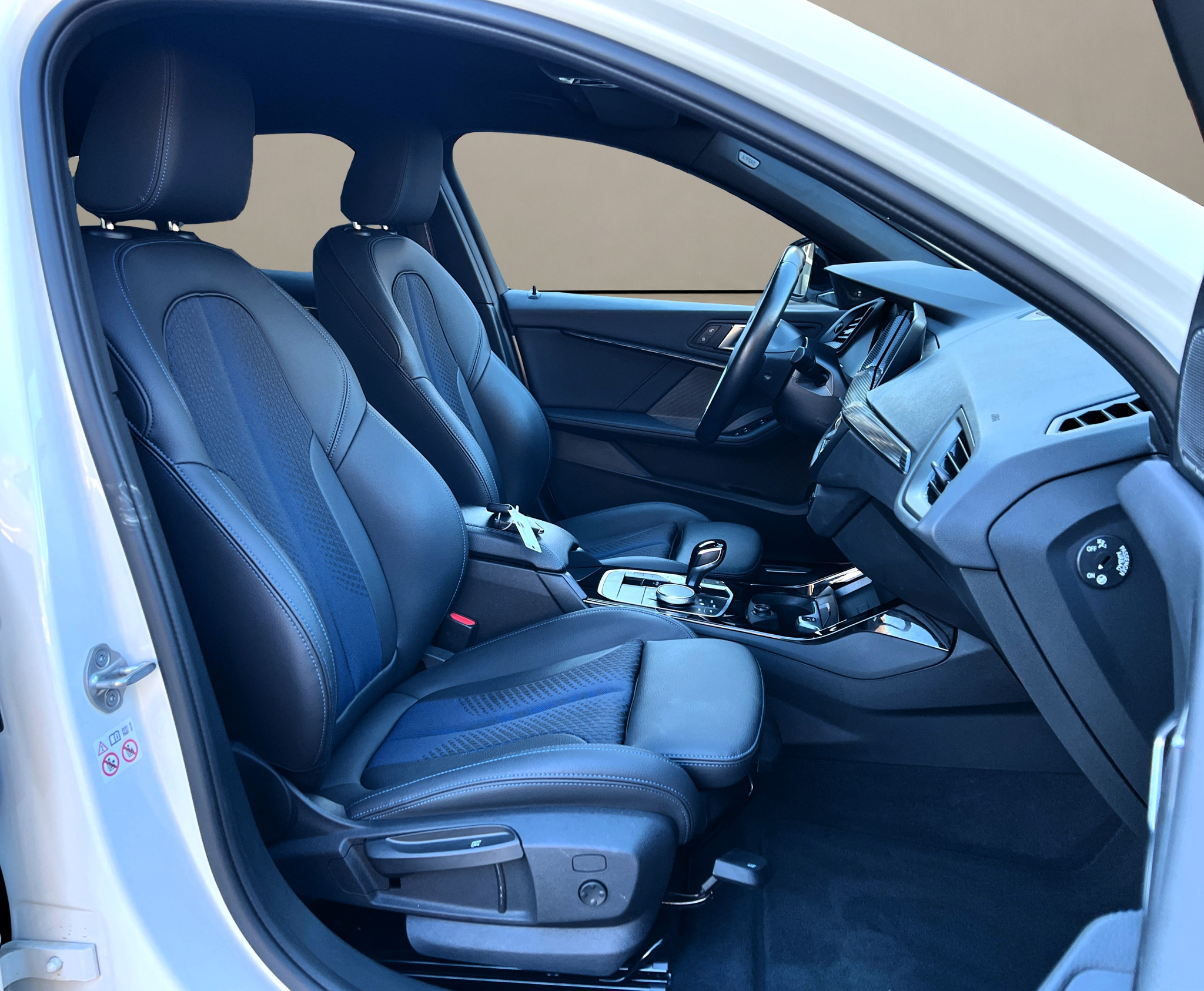 listing desktop thumbnail image 9