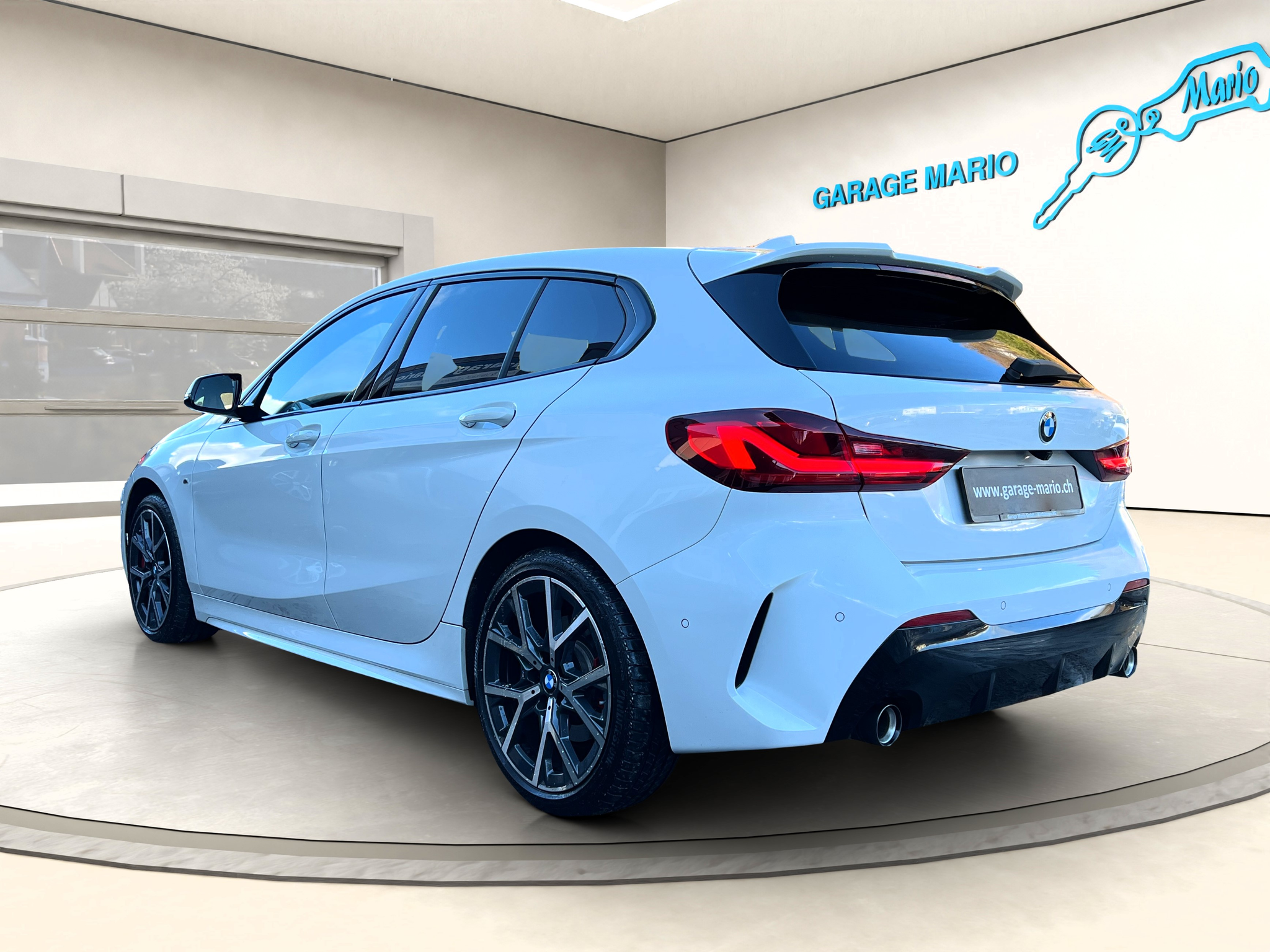 listing desktop thumbnail image 6