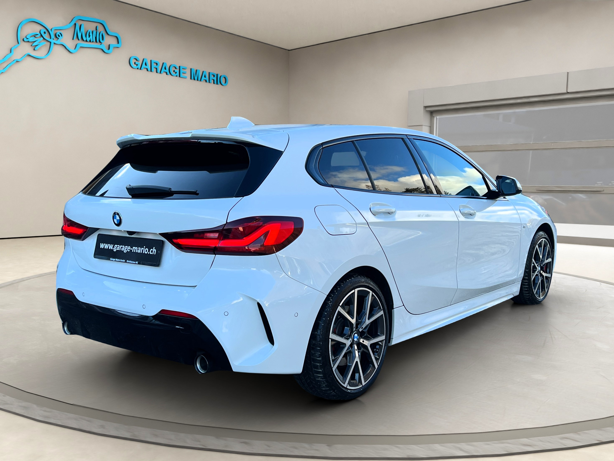 listing desktop thumbnail image 4