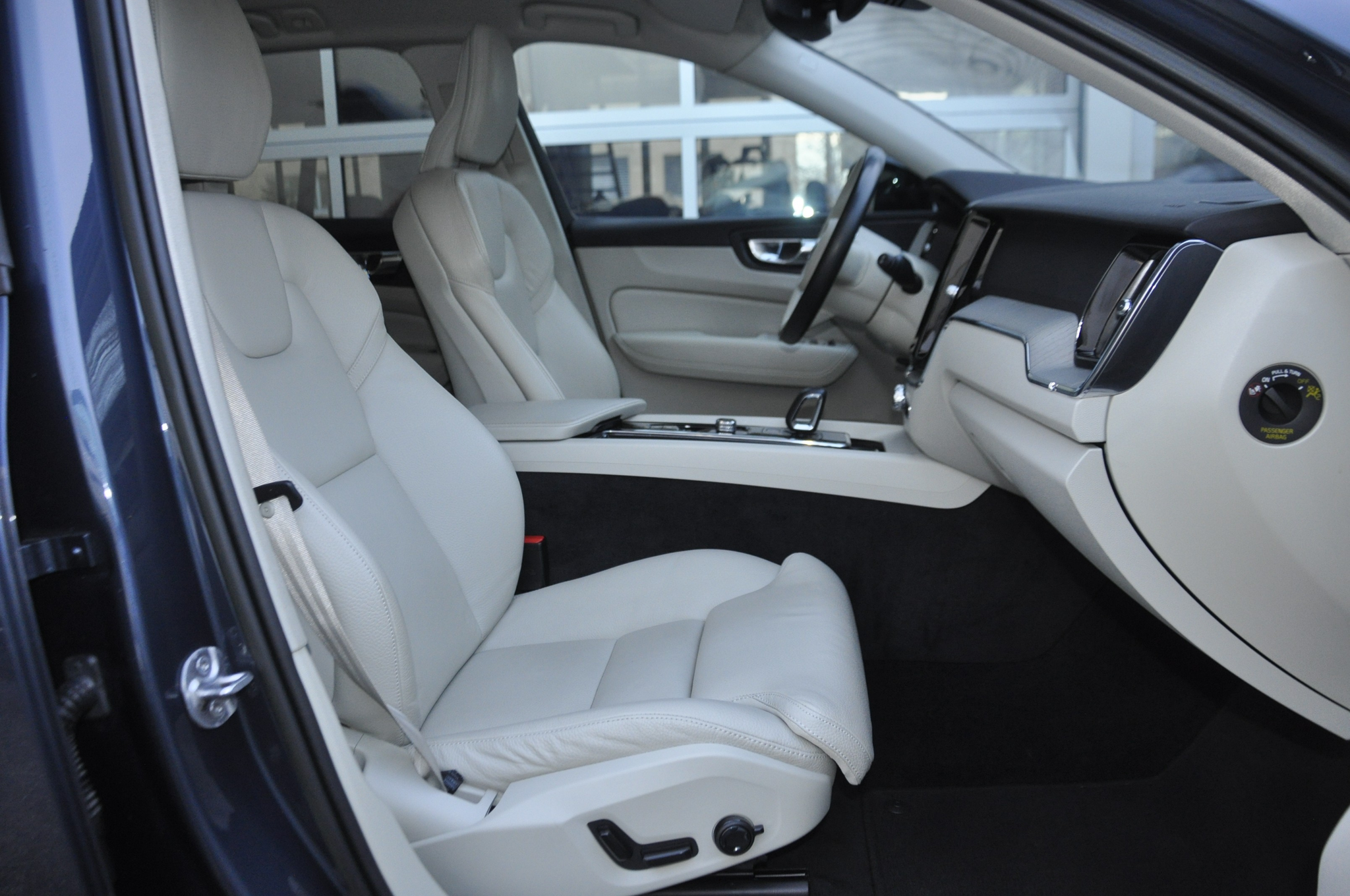 listing desktop thumbnail image 6