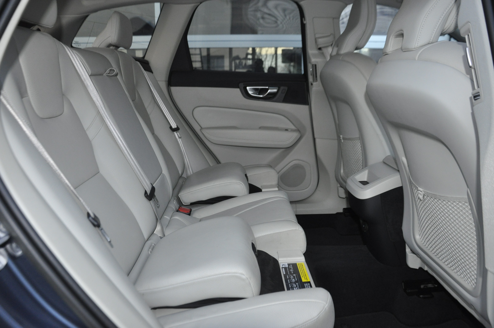 listing desktop thumbnail image 9