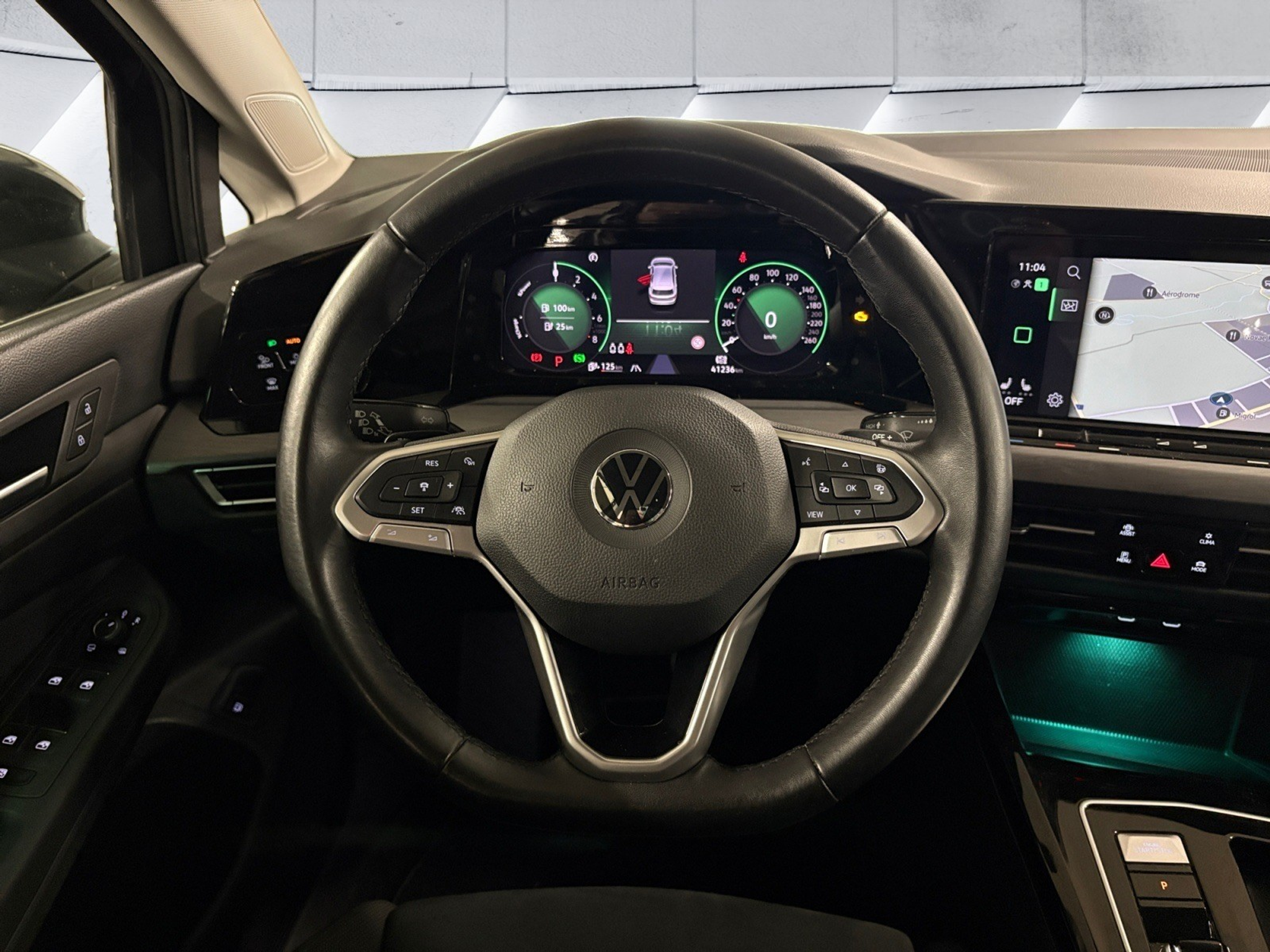 listing desktop thumbnail image 9