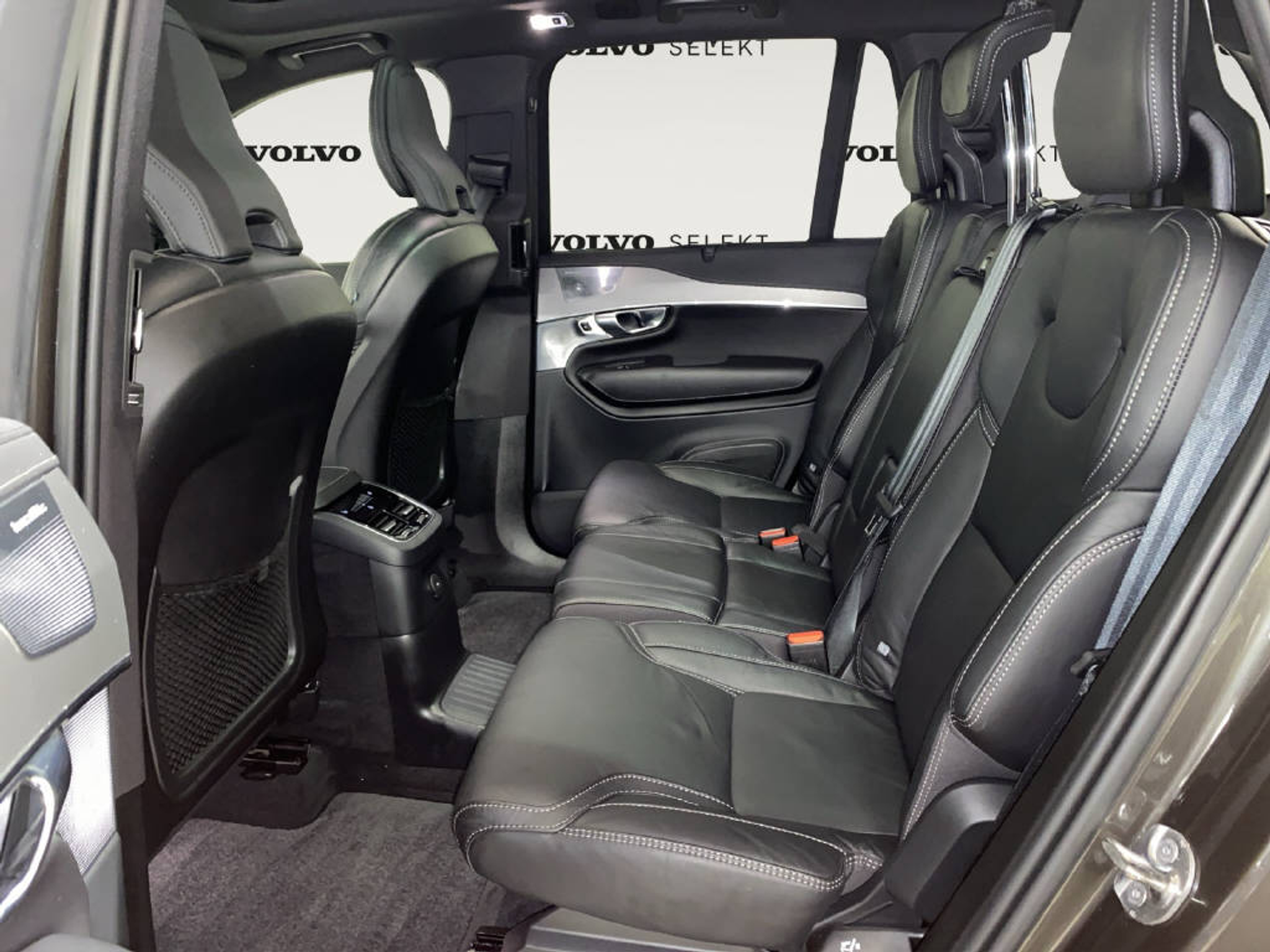 listing desktop thumbnail image 12