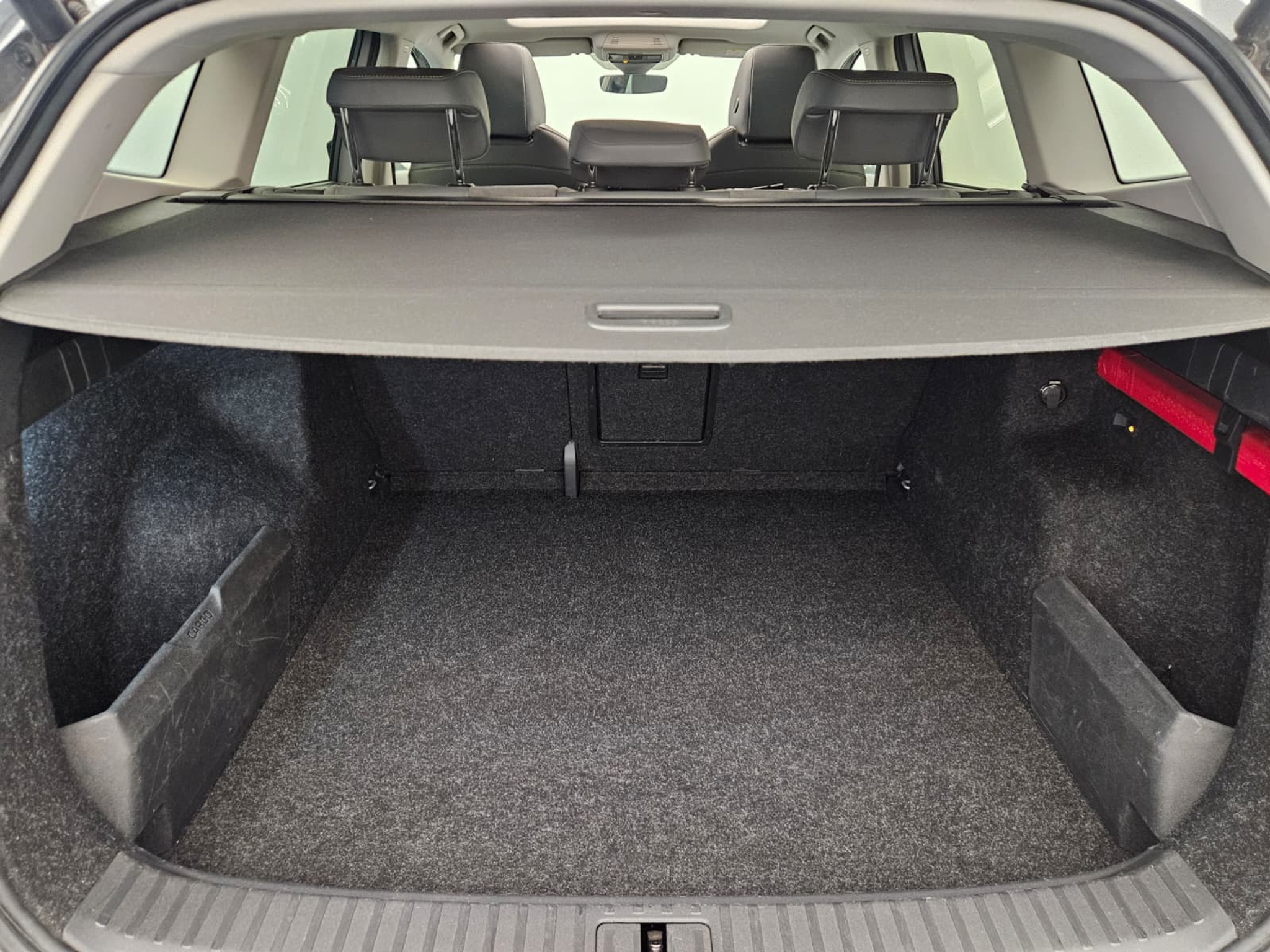 listing desktop thumbnail image 14