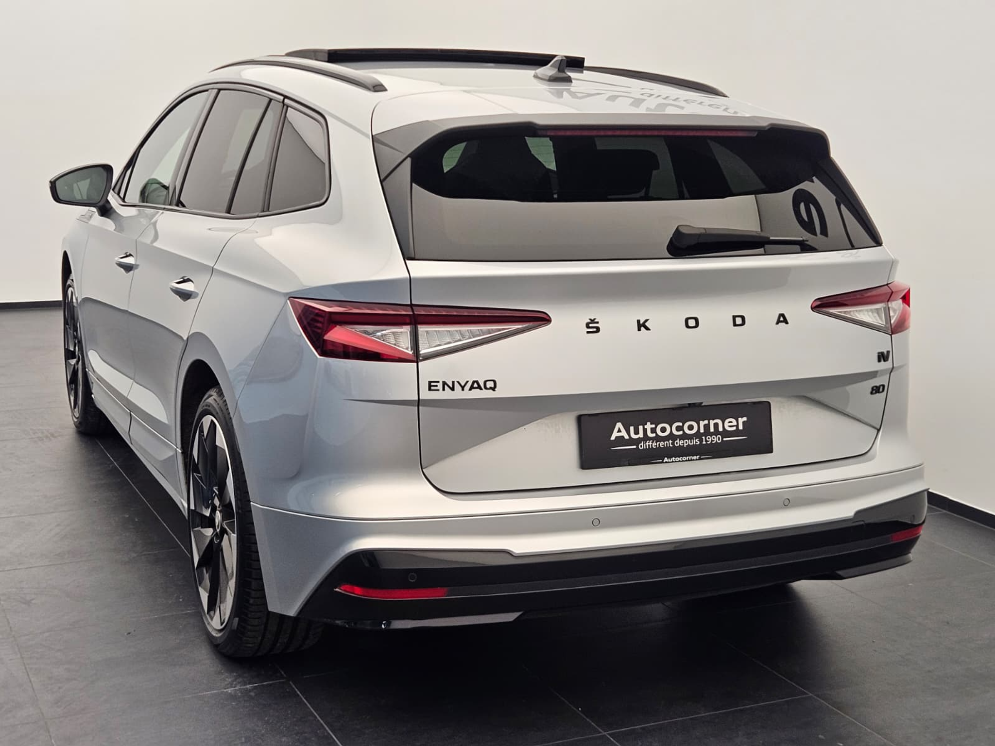 listing desktop thumbnail image 8