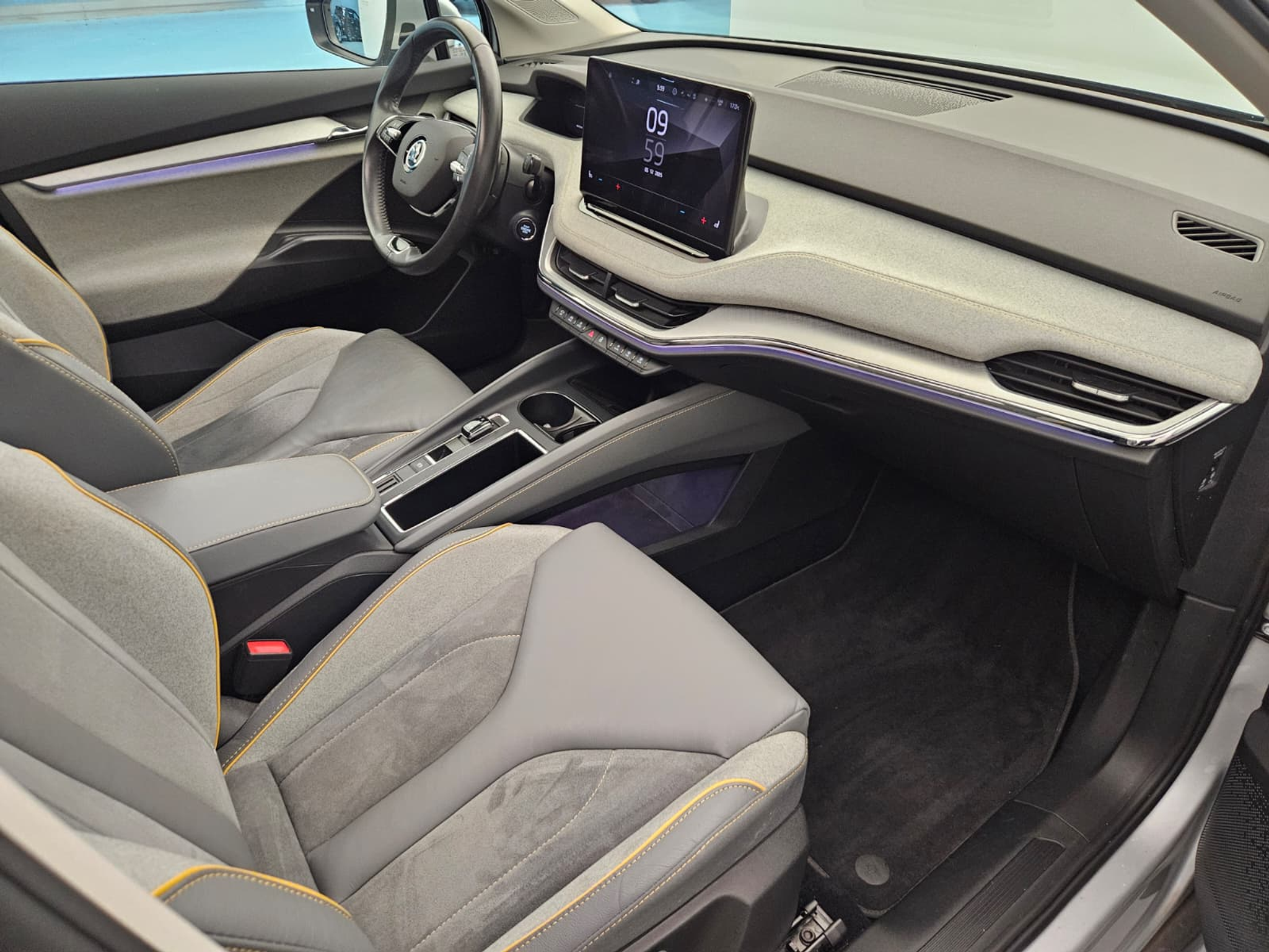 listing desktop thumbnail image 11