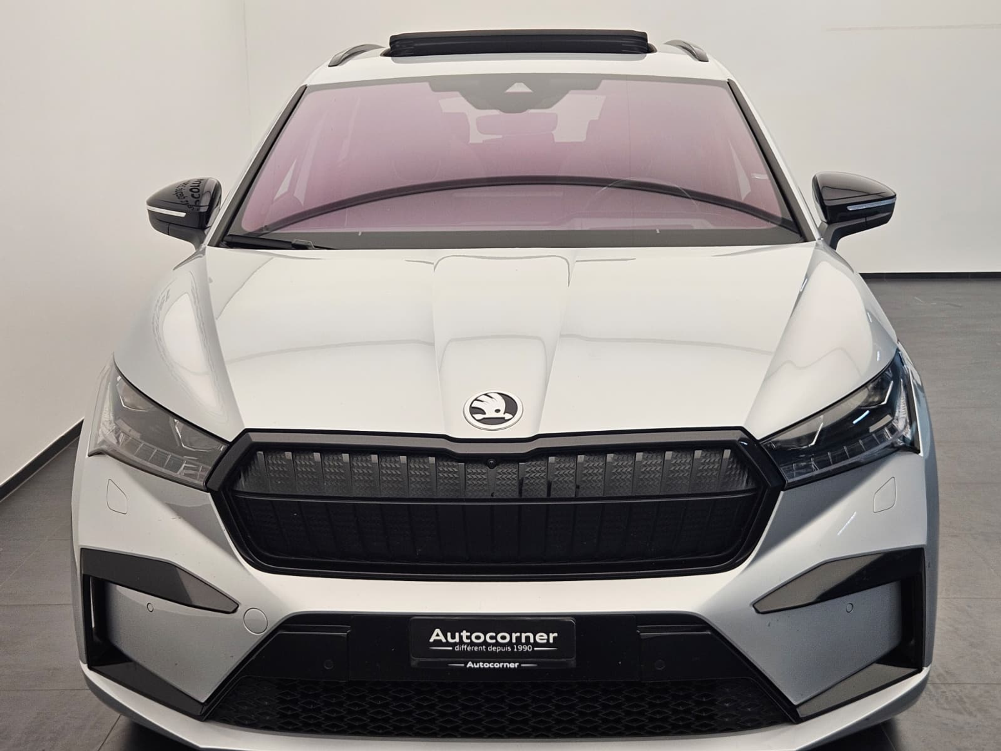 listing desktop thumbnail image 3