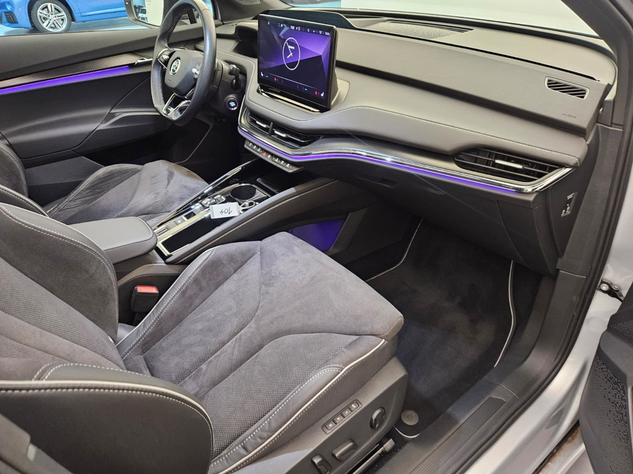 listing desktop thumbnail image 11