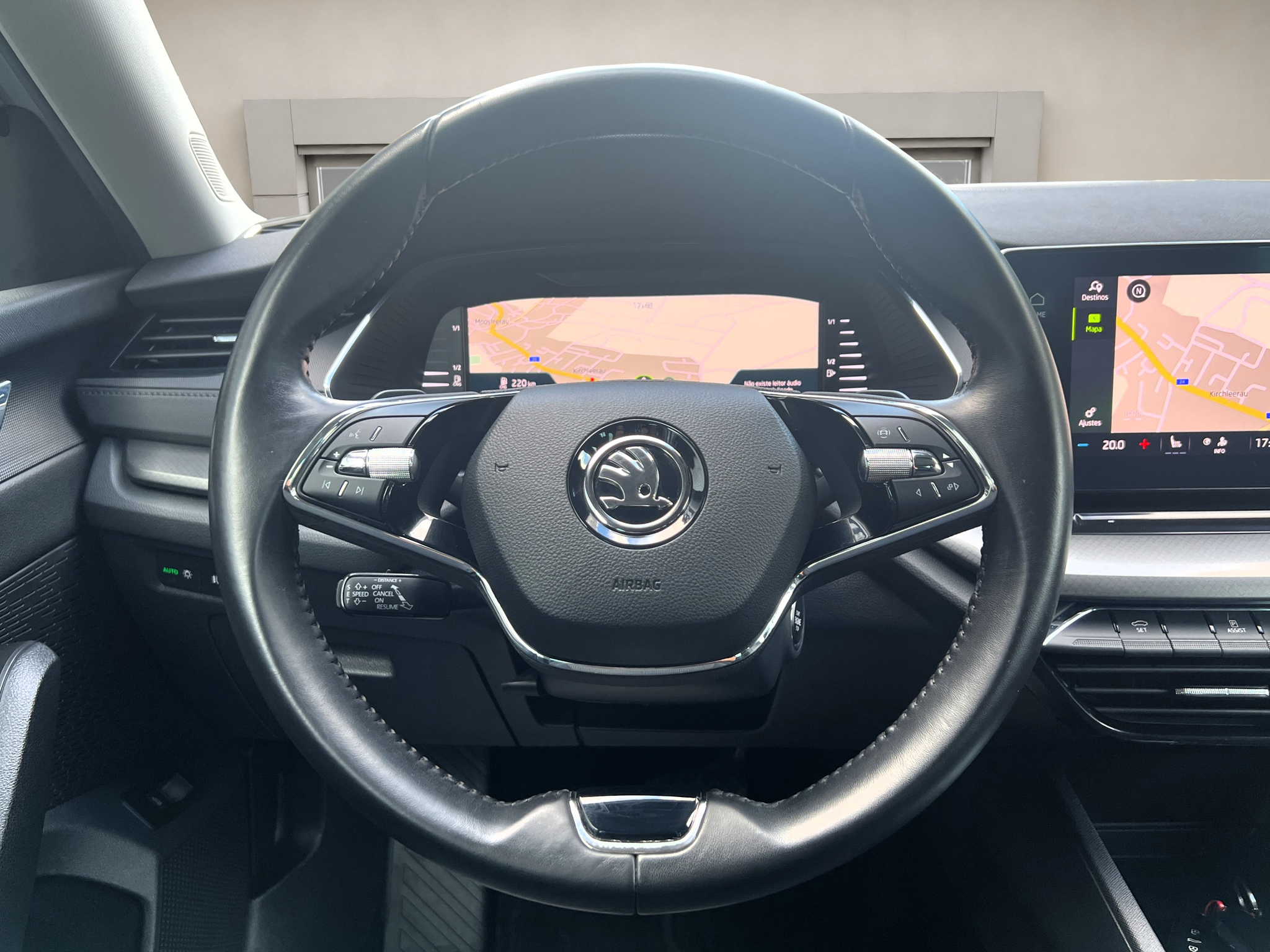 listing desktop thumbnail image 12