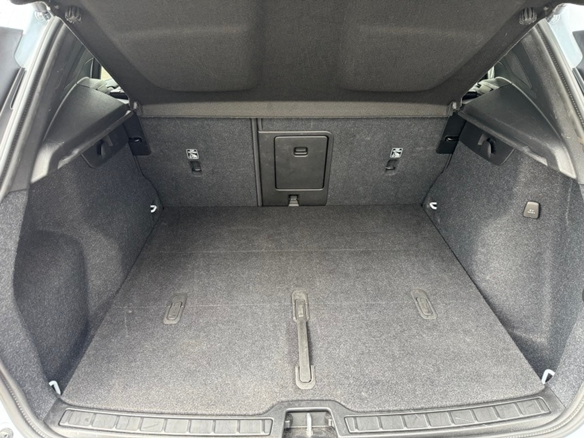 listing desktop thumbnail image 8