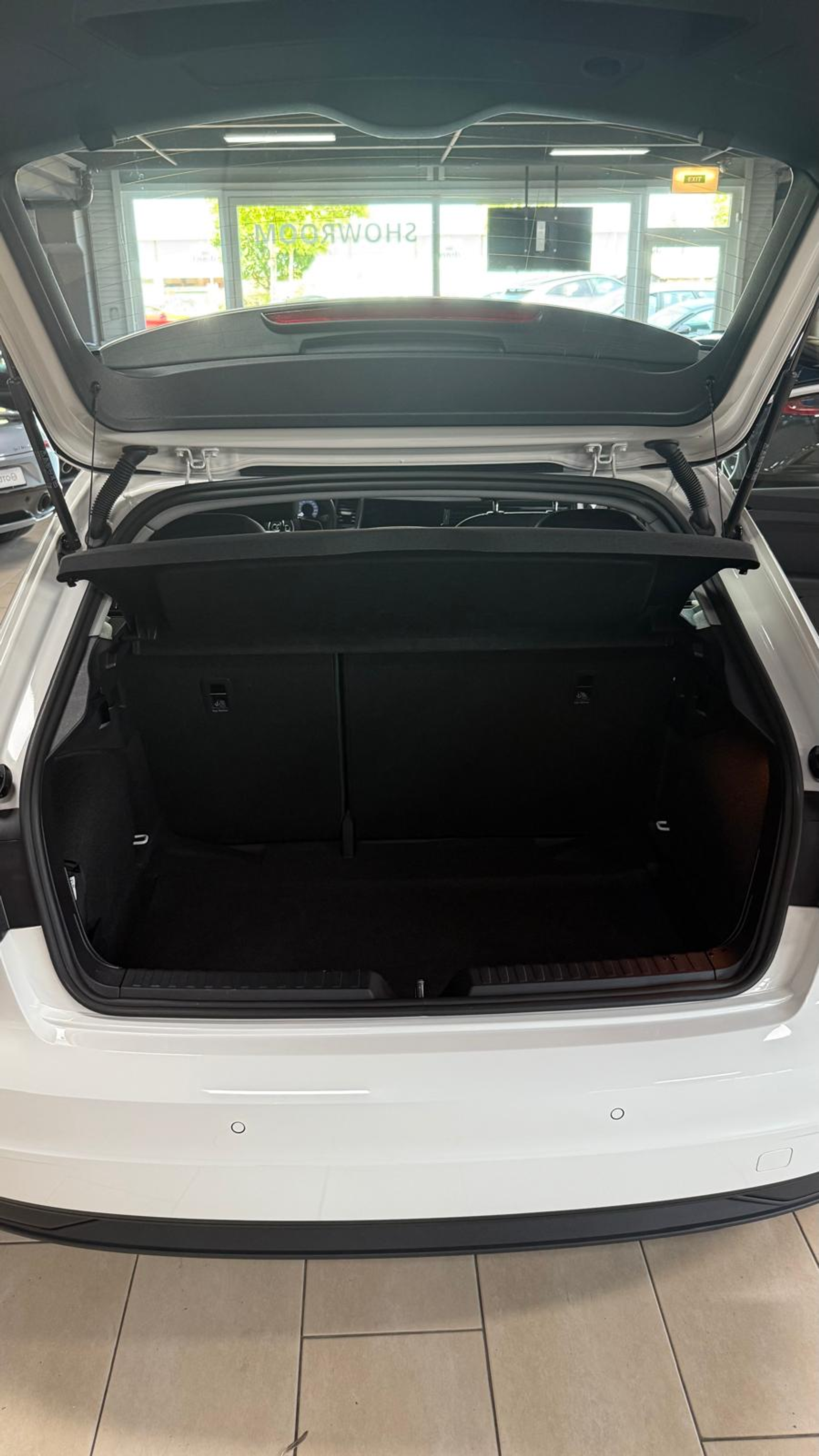 listing desktop thumbnail image 22