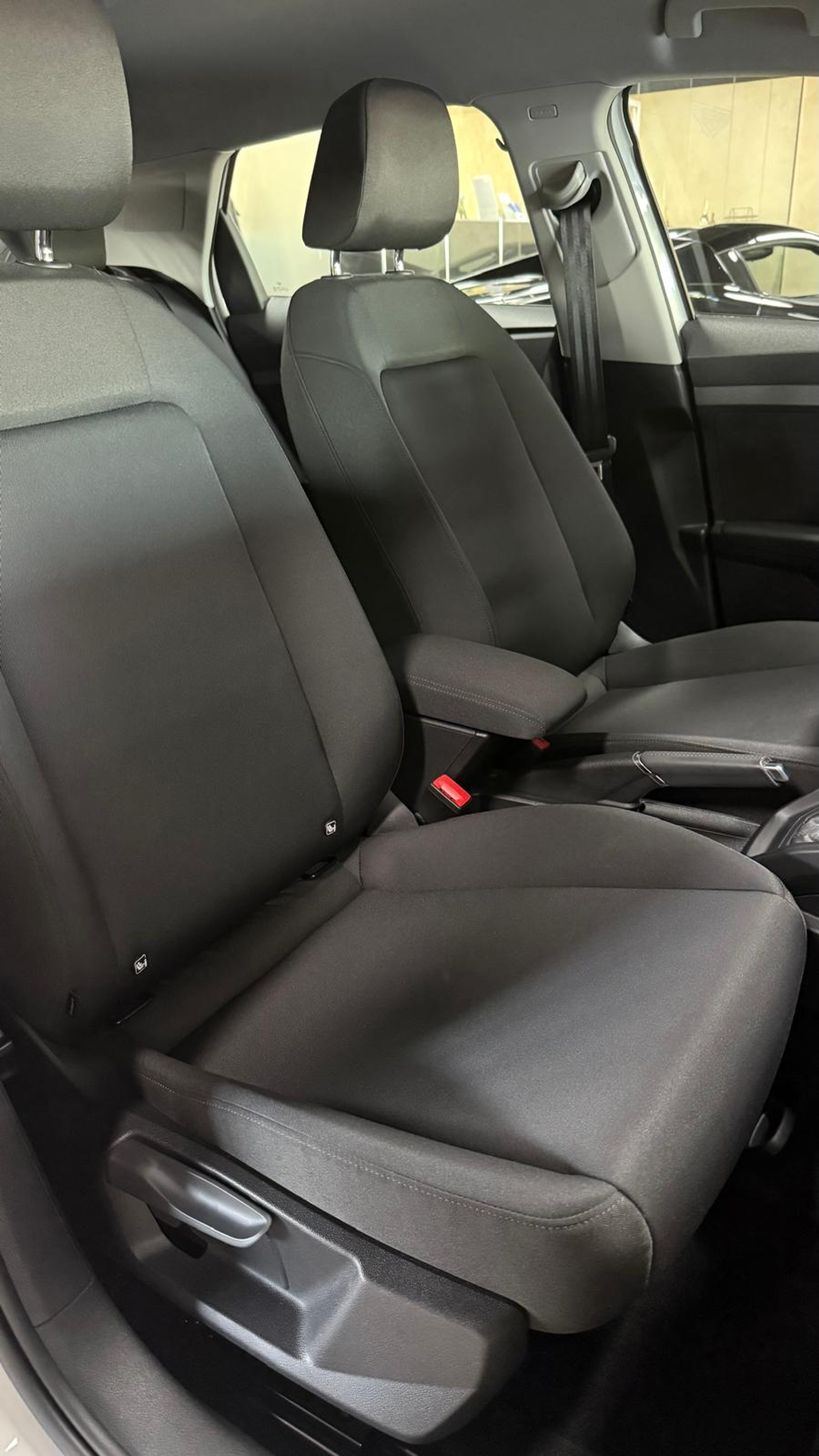 listing desktop thumbnail image 20