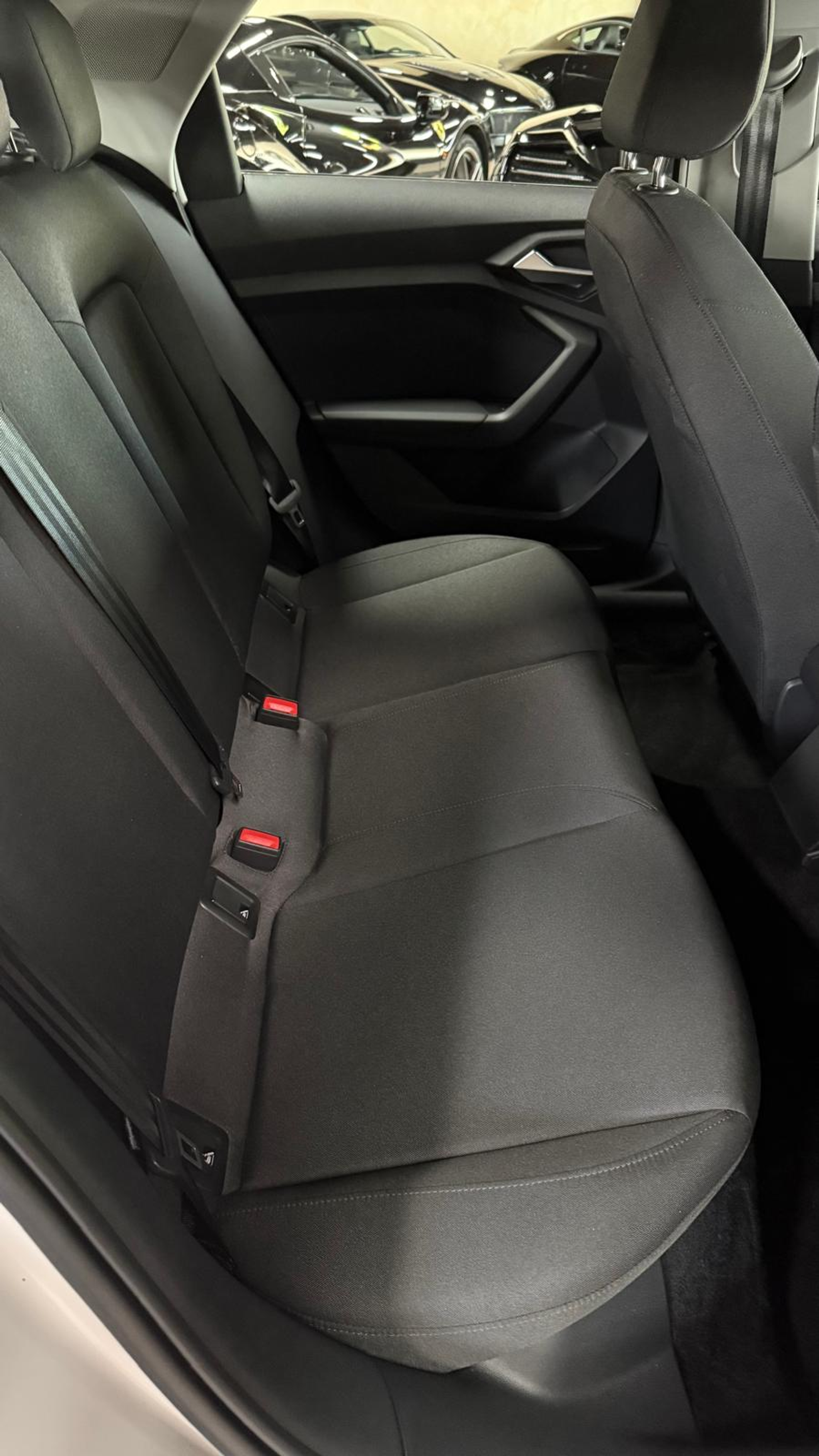 listing desktop thumbnail image 21