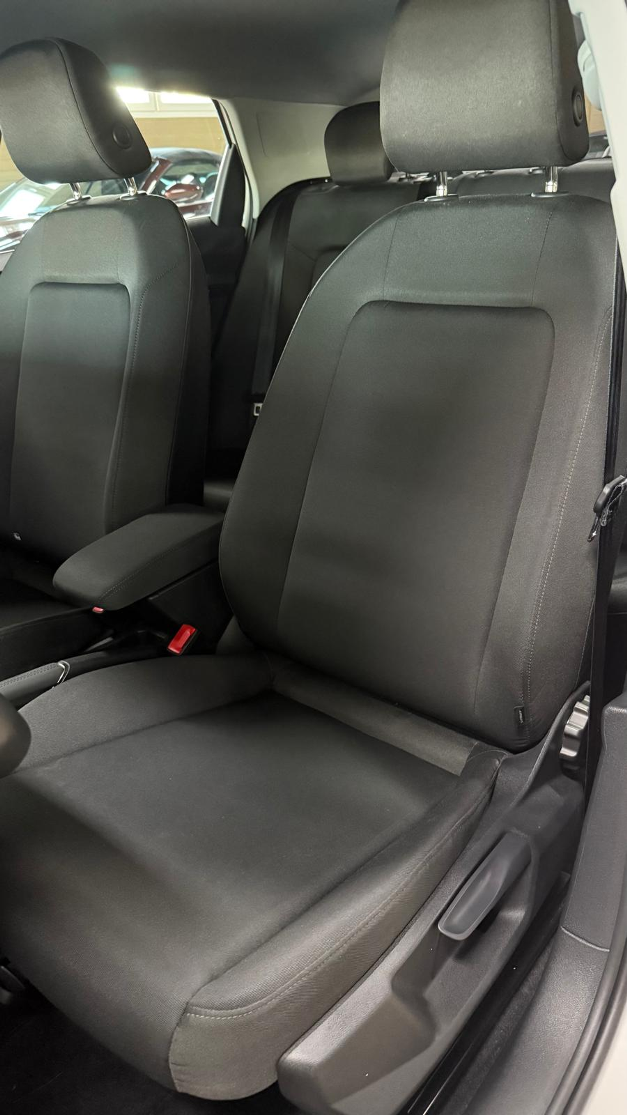 listing desktop thumbnail image 12