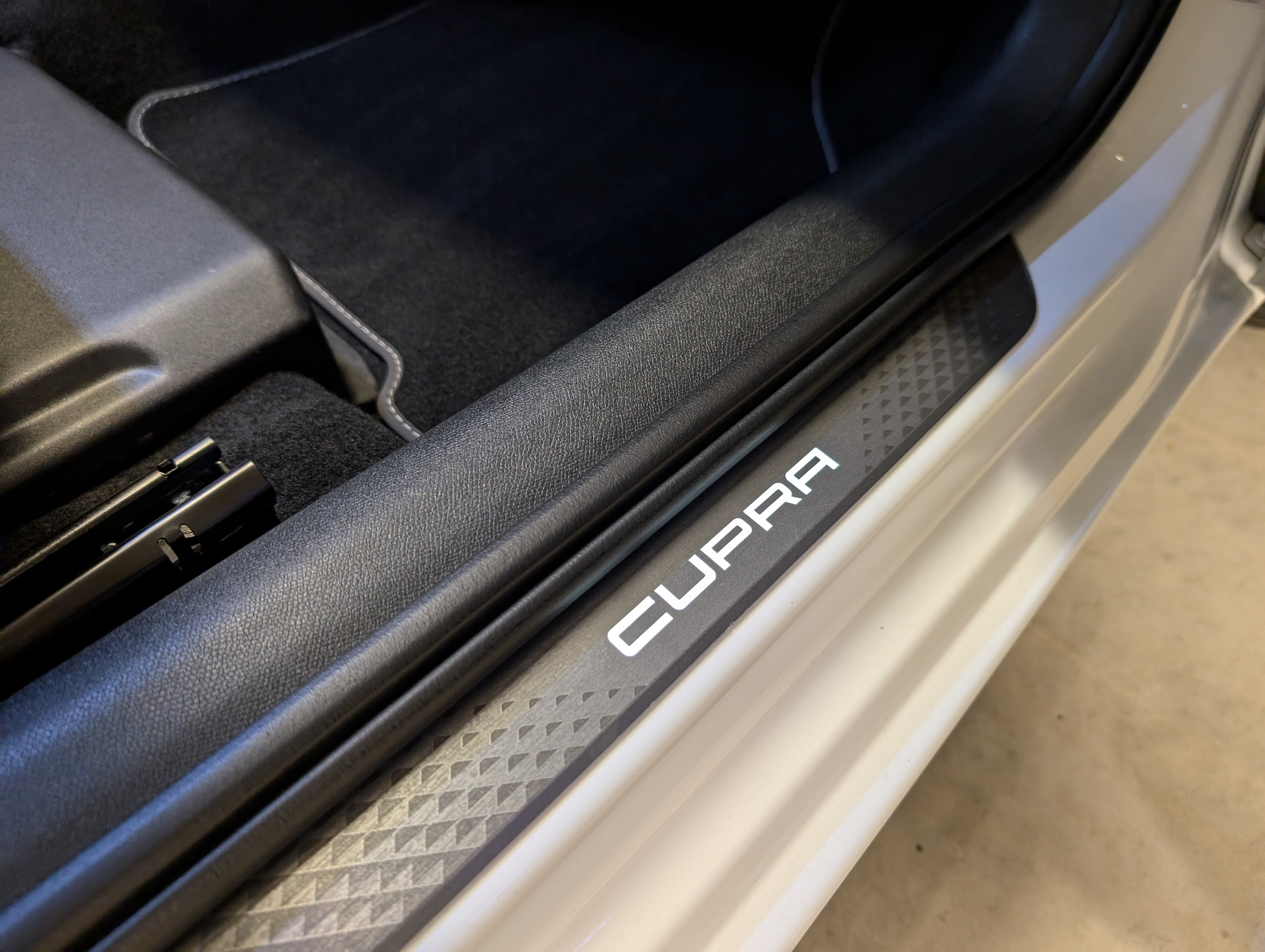 listing desktop thumbnail image 14