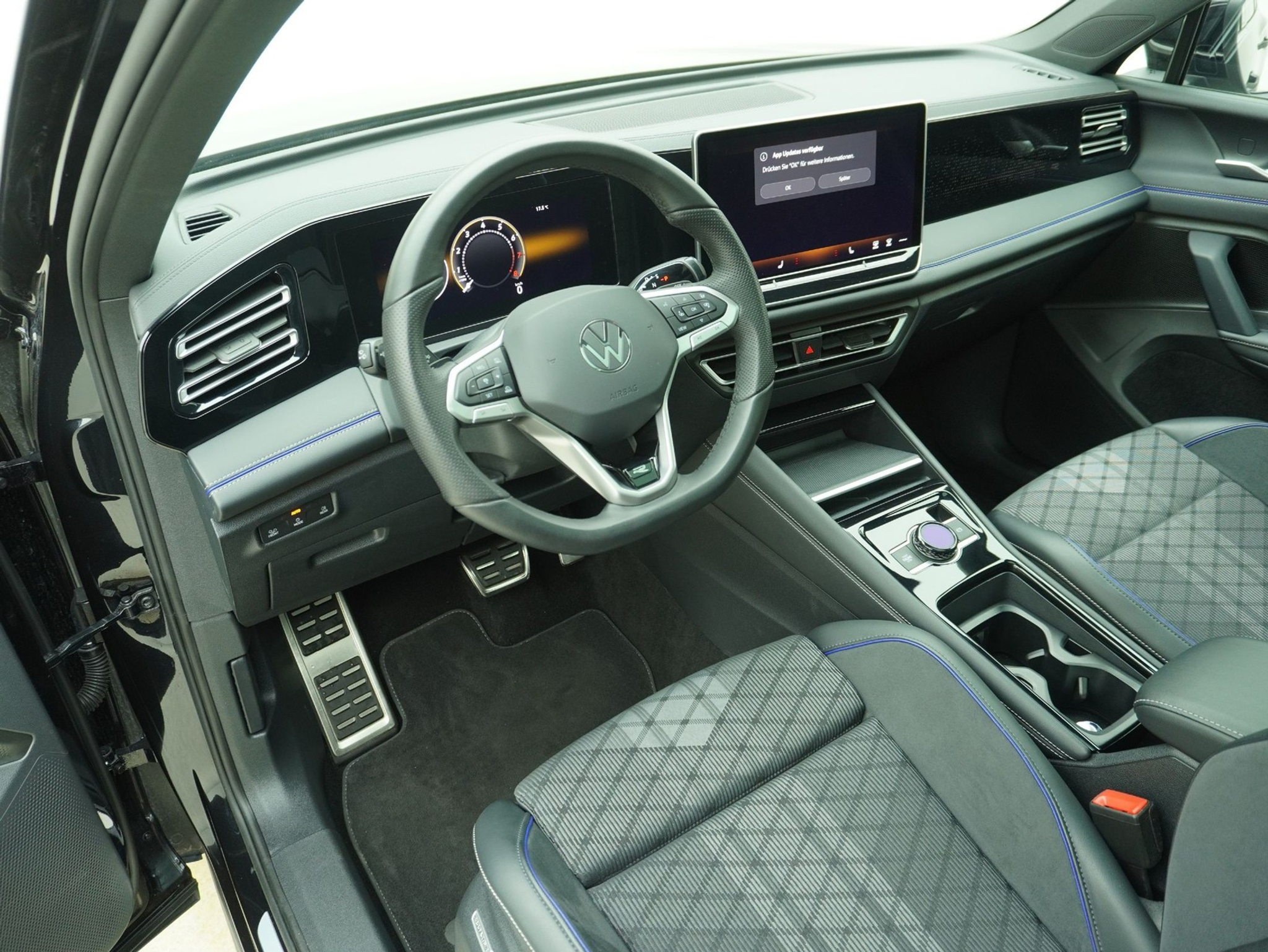 listing desktop thumbnail image 9