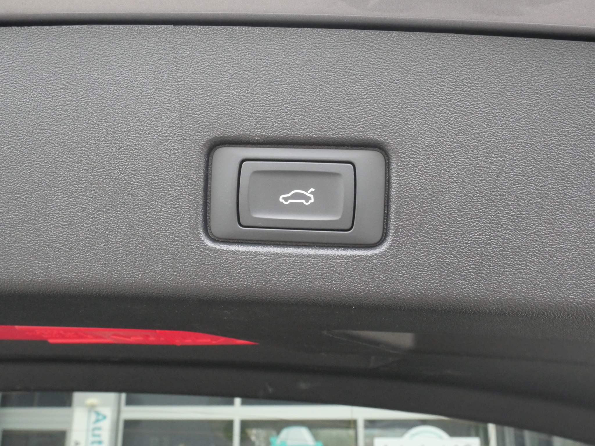 listing desktop thumbnail image 10