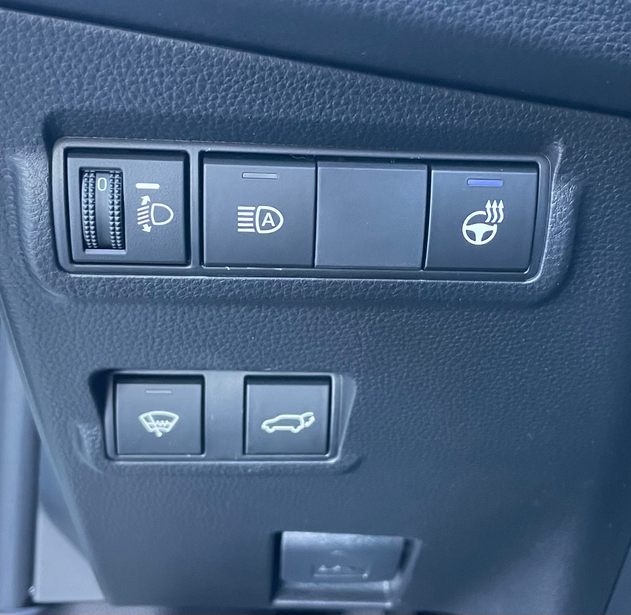 listing desktop thumbnail image 25