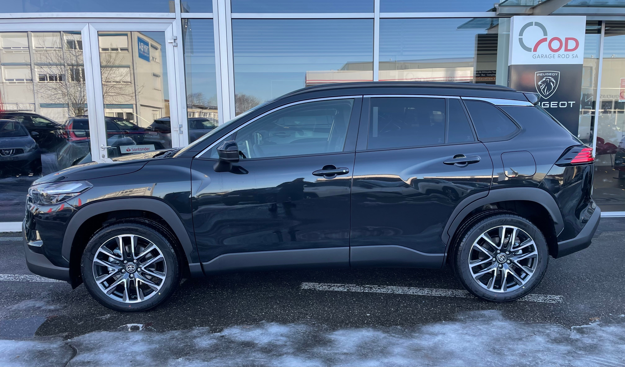 listing desktop thumbnail image 3