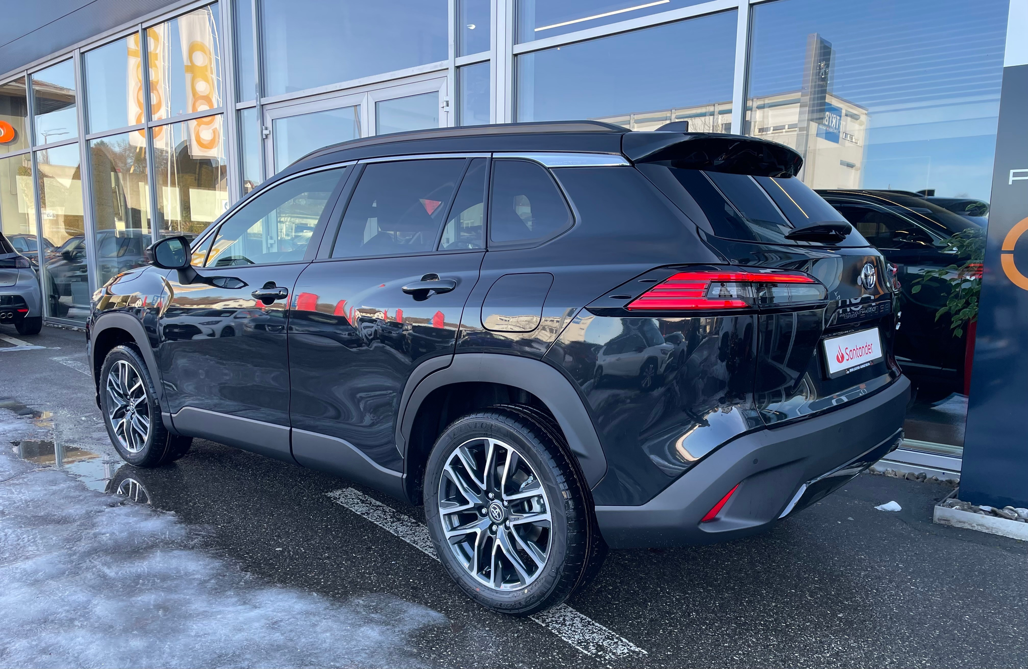 listing desktop thumbnail image 4