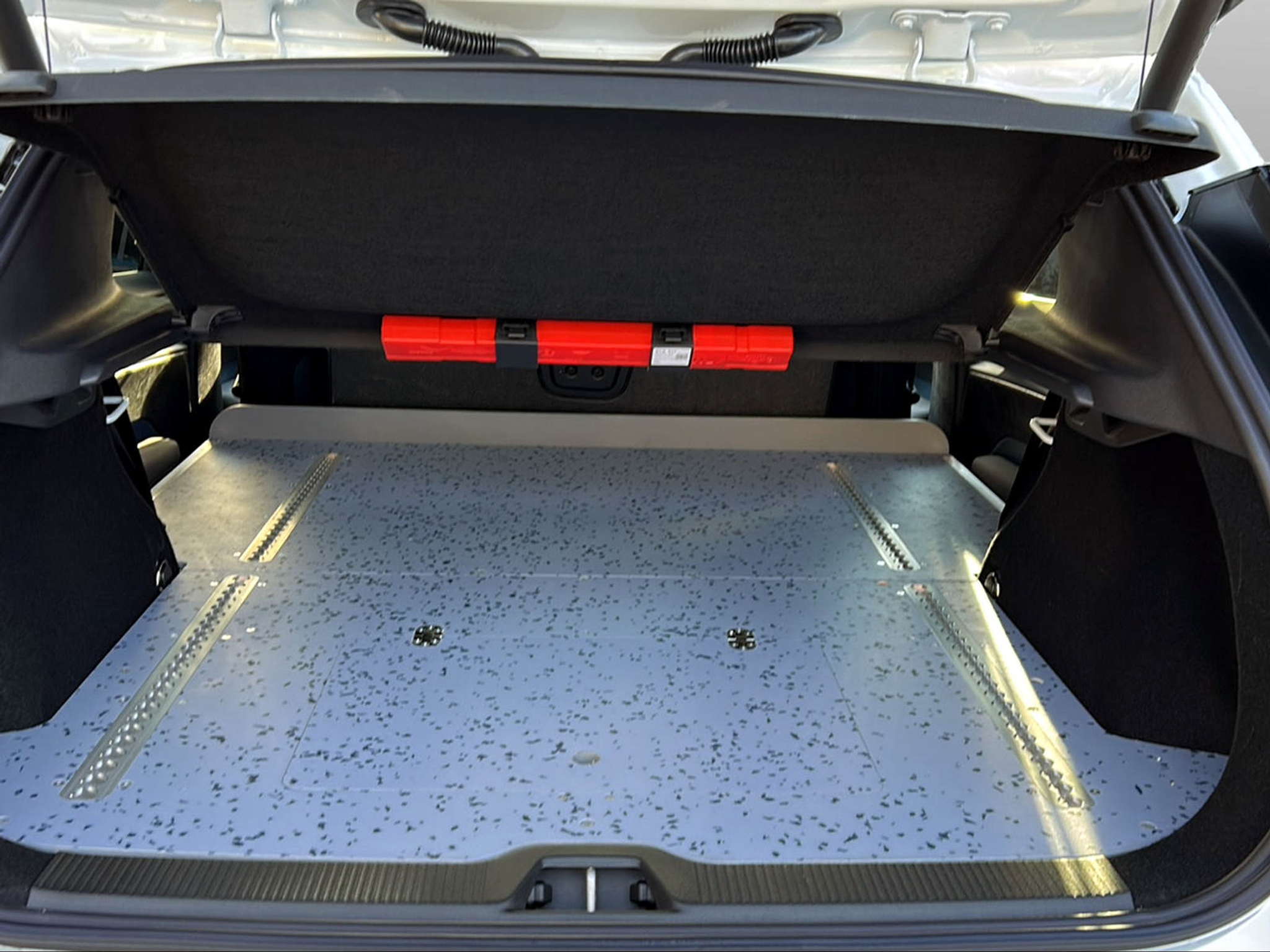 listing desktop thumbnail image 14