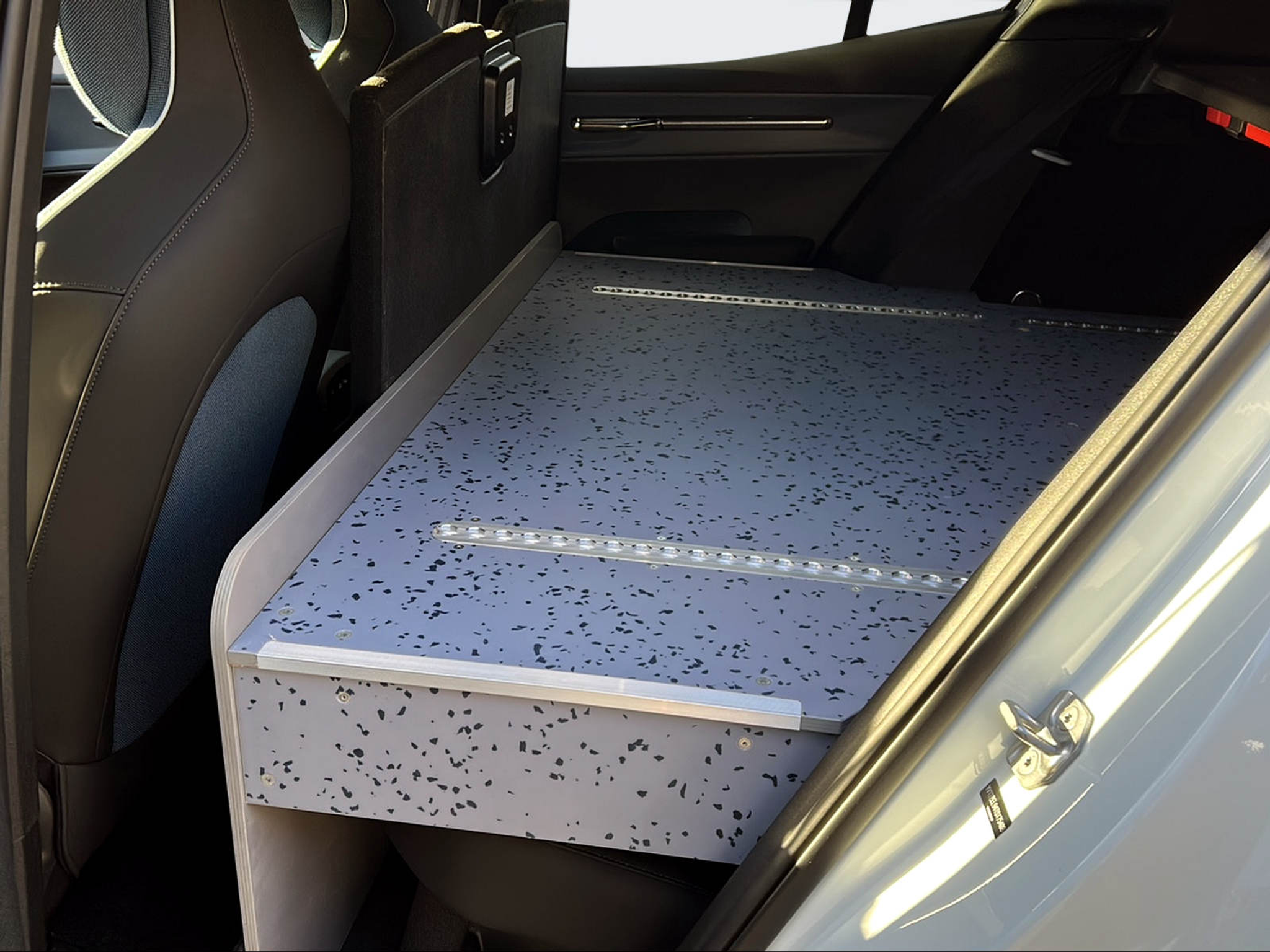 listing desktop thumbnail image 13