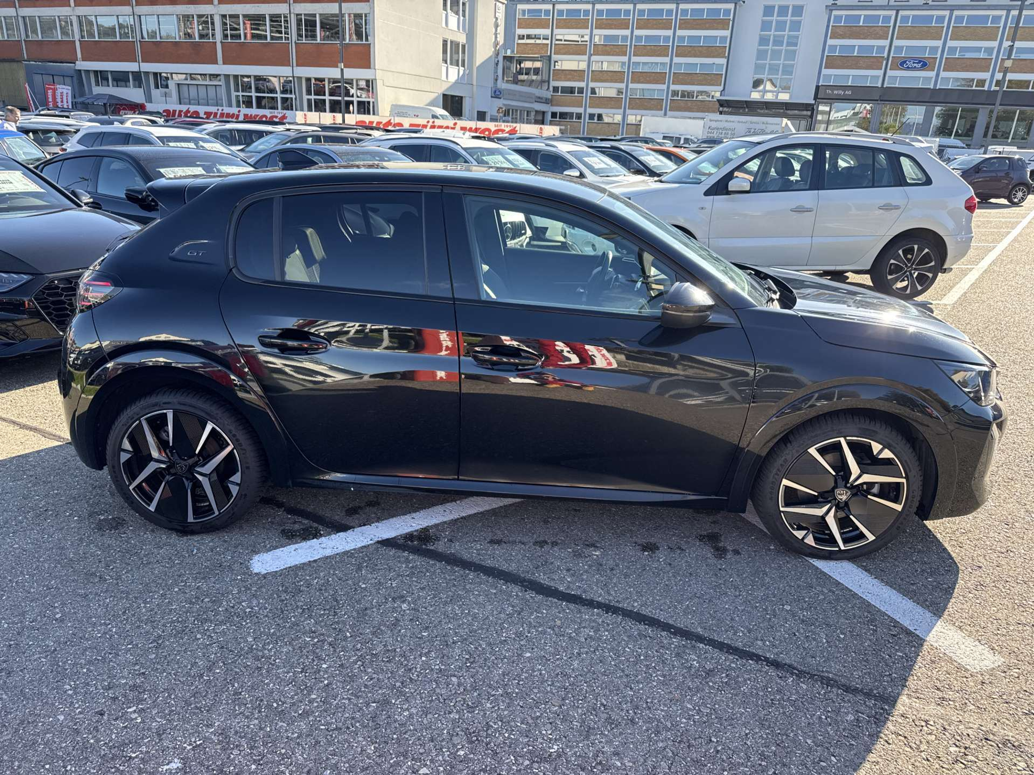 listing desktop thumbnail image 10