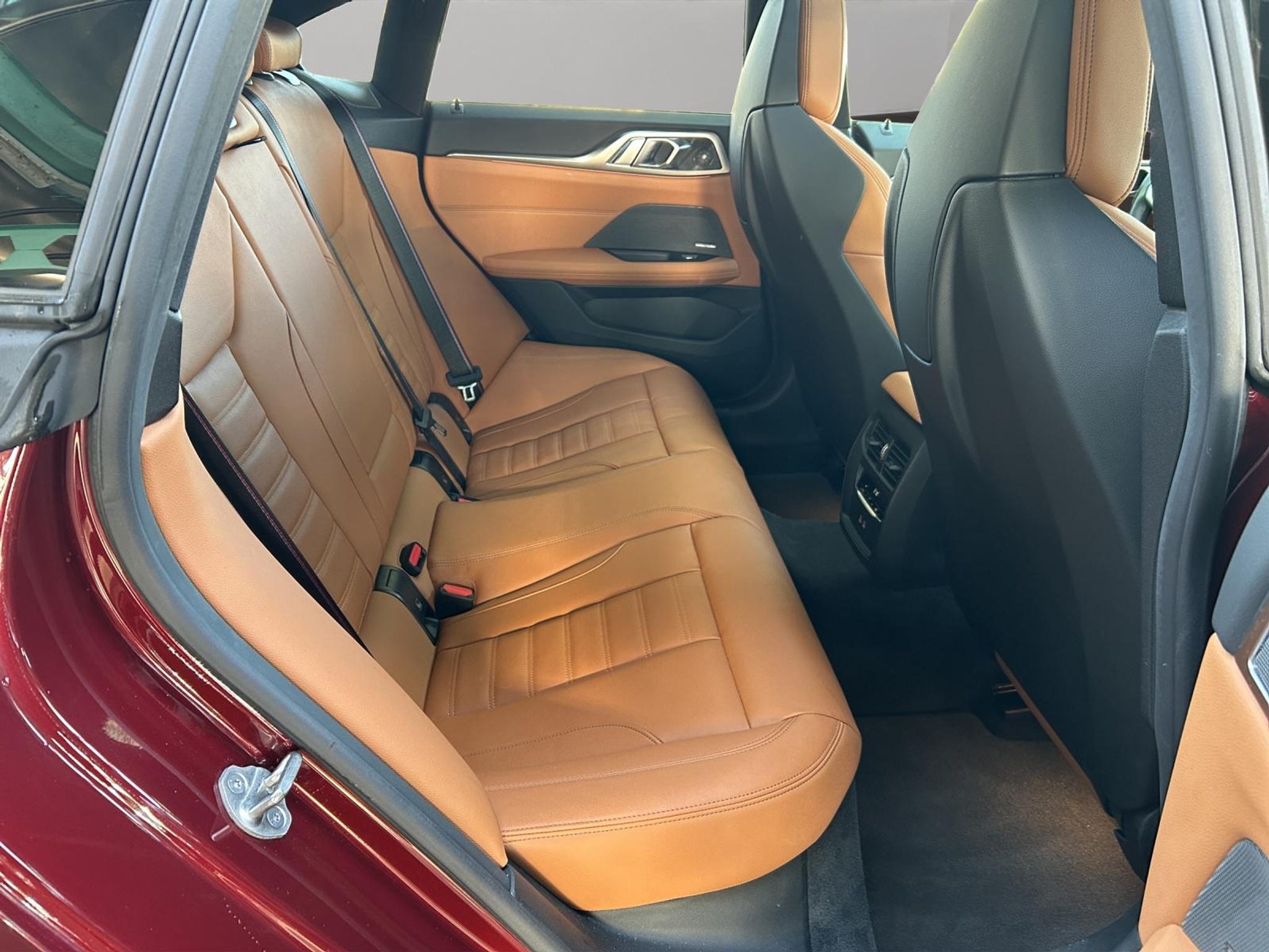 listing desktop thumbnail image 10