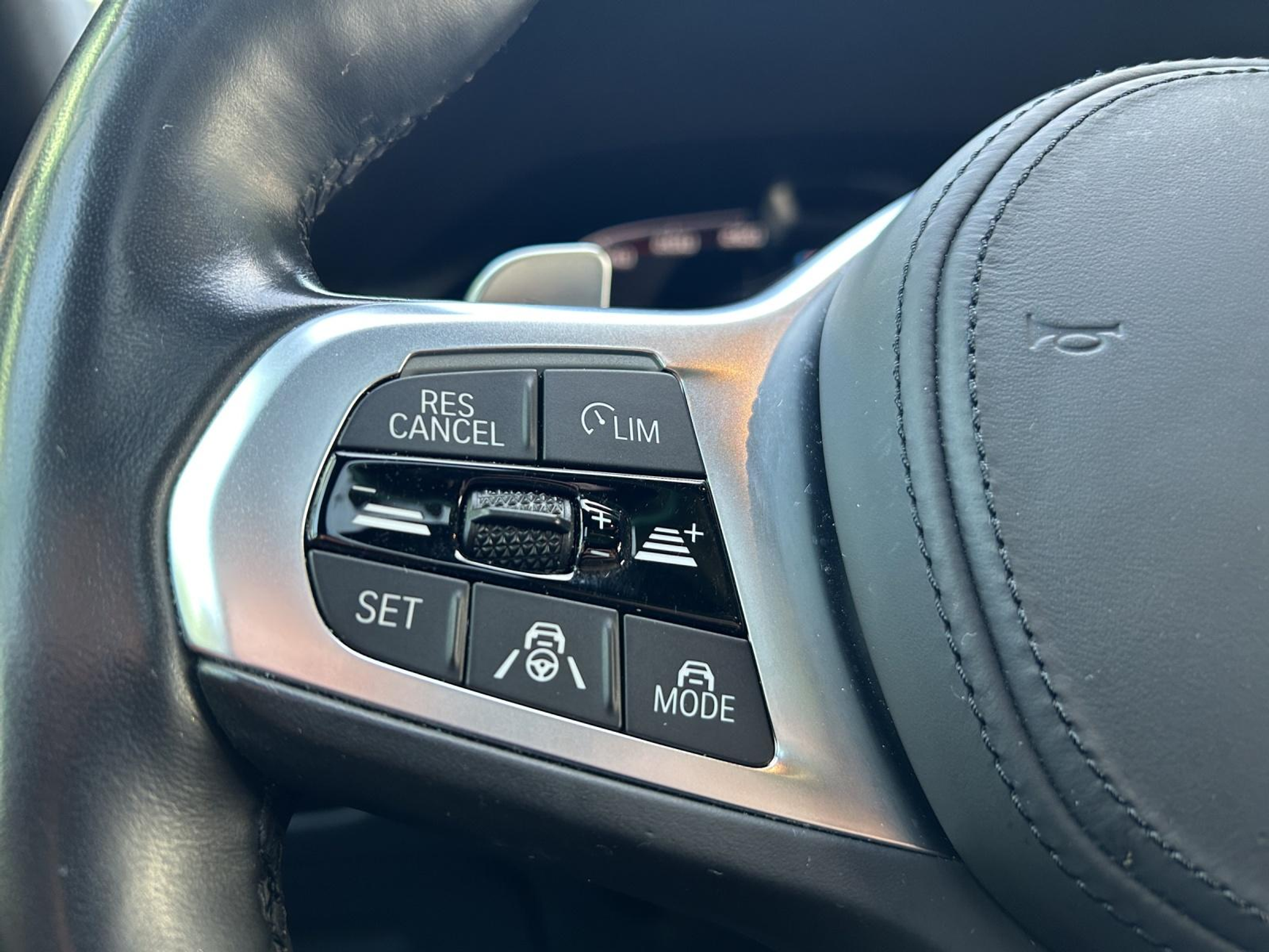 listing desktop thumbnail image 15