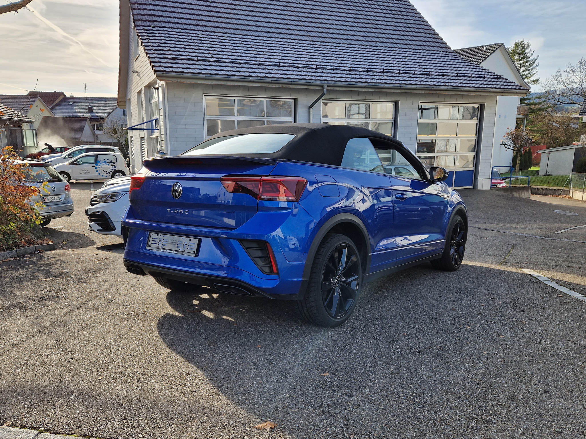 listing desktop thumbnail image 2